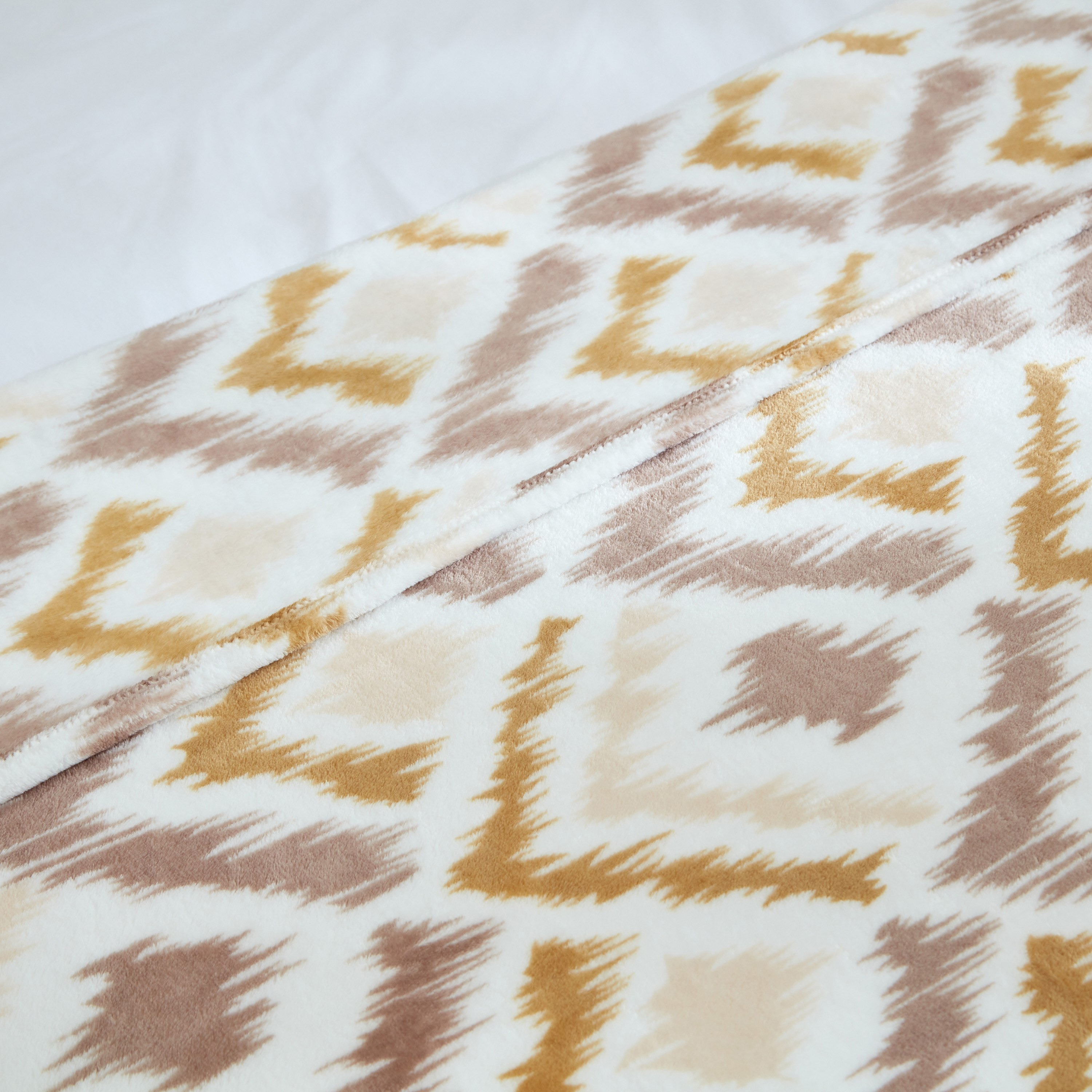بطانية مزدوجة ايكات فلانيل من ماتريكس - 200x140 سم-hbxhomeware-hbxbedroom-image-4