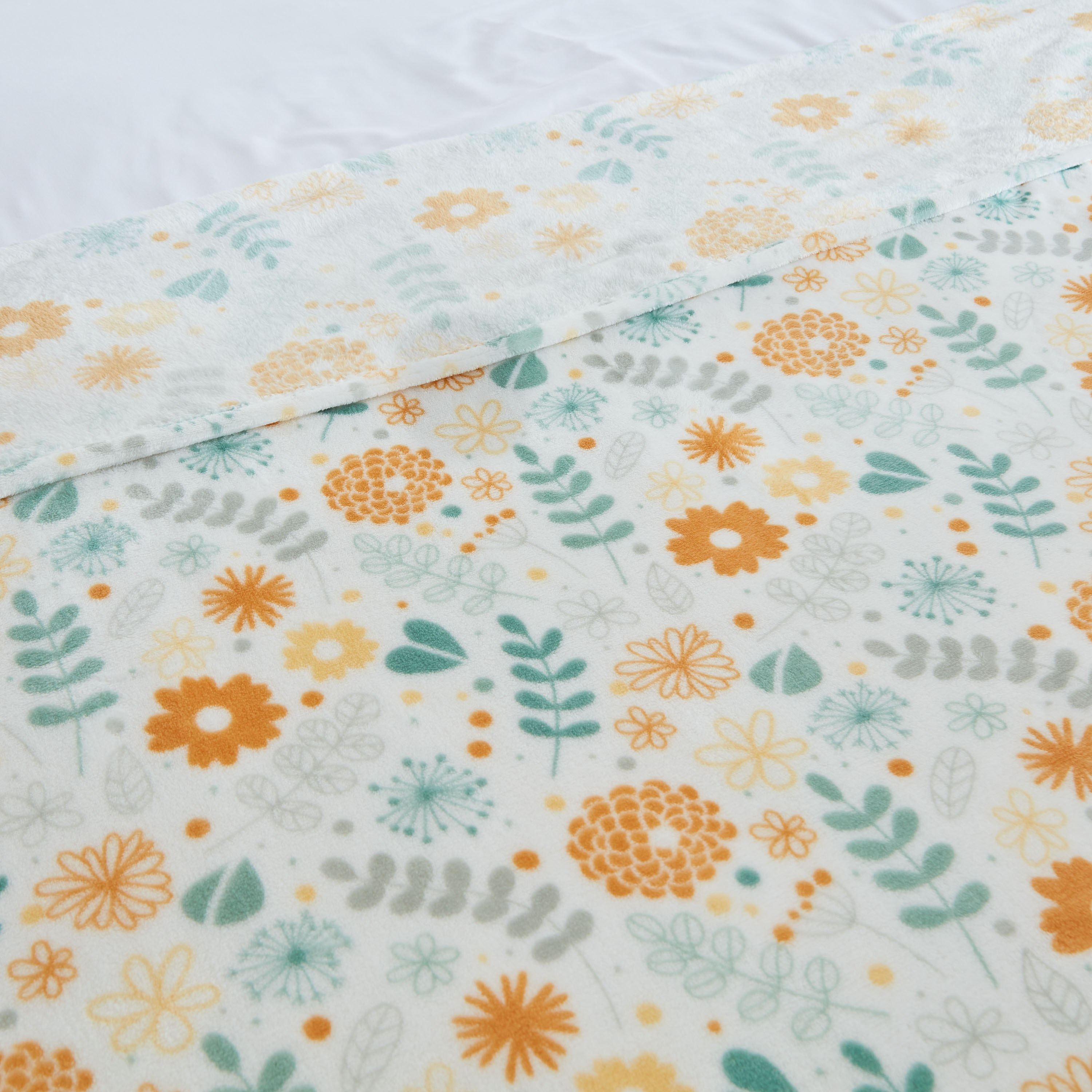 بطانية كوين فلانيل إريكا من ماتريكس - 200x220 سم-hbxhomeware-hbxbedroom-image-3