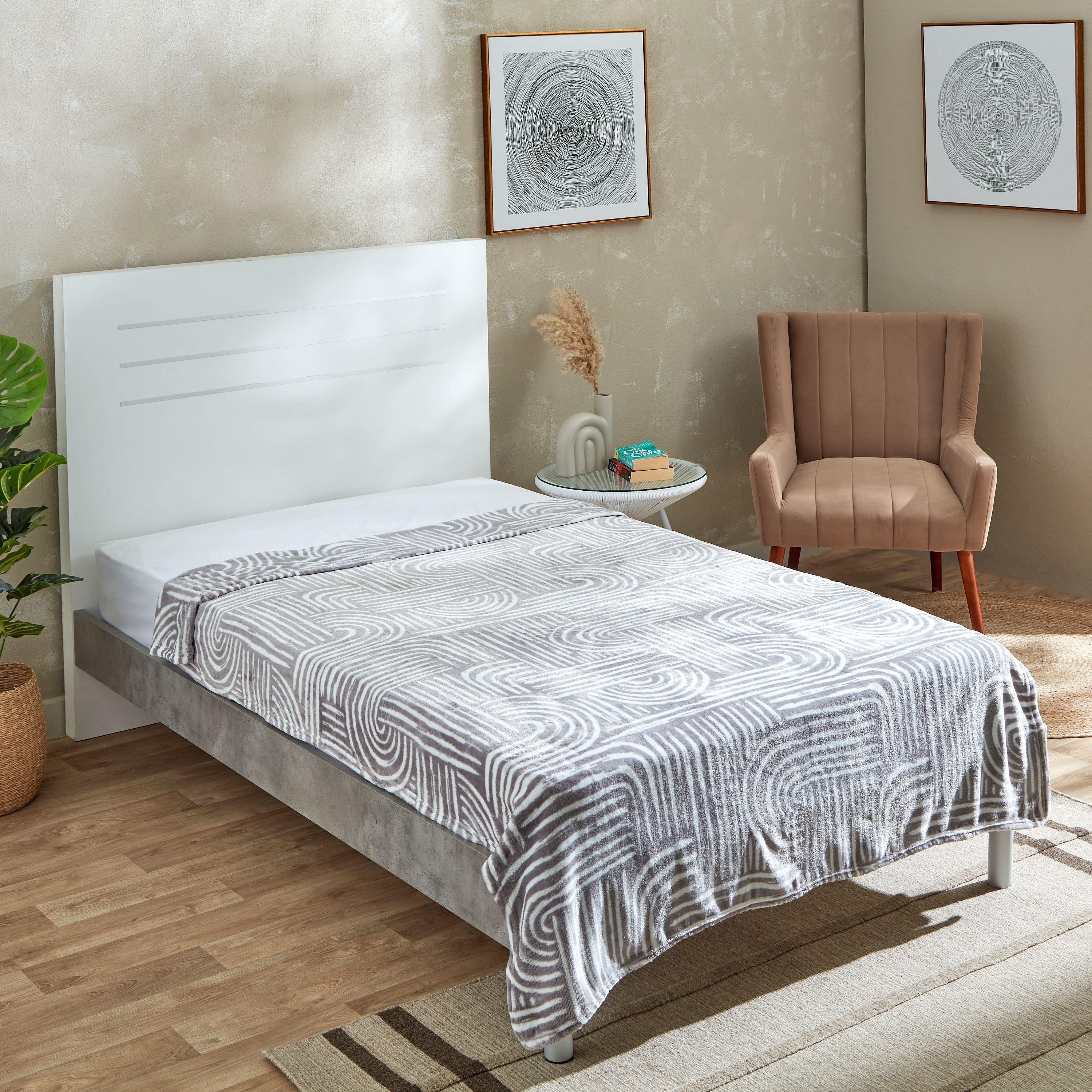 بطانية فلانيل مزدوجة من ماتريكس - 140x200 سم-hbxhomeware-hbxbedroom-image-1