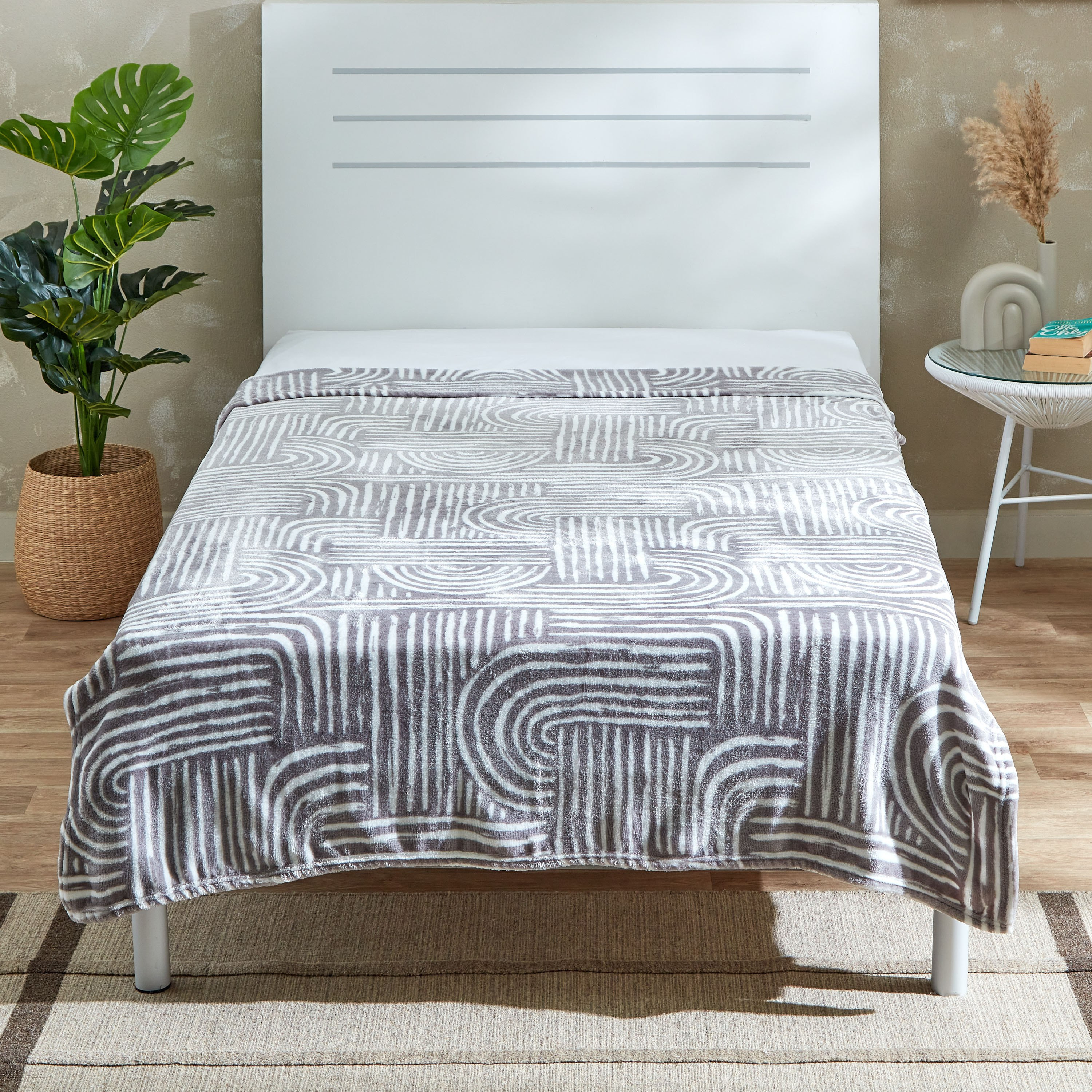 بطانية فلانيل مزدوجة من ماتريكس - 140x200 سم-hbxhomeware-hbxbedroom-image-2