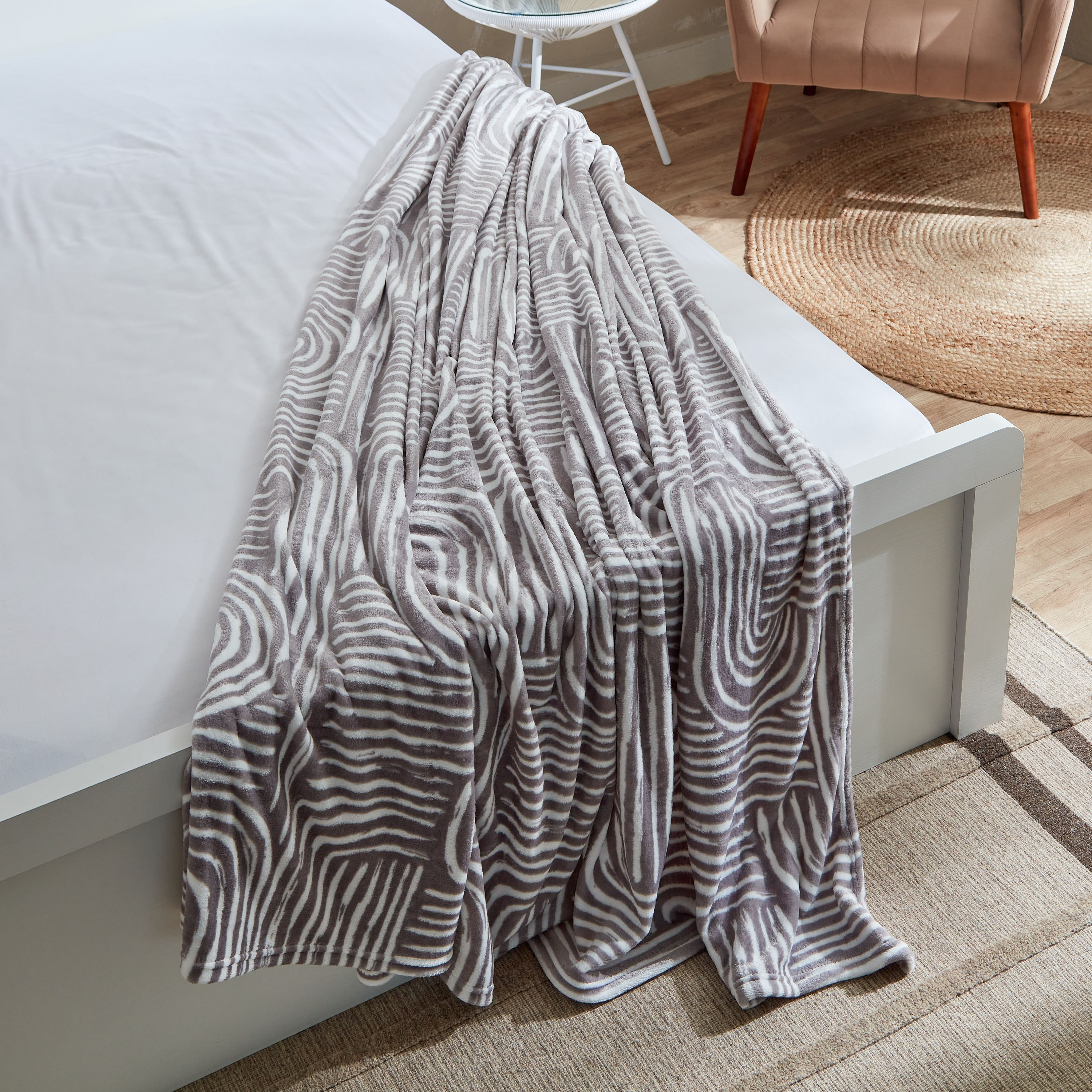بطانية فلانيل كوين من ماتركيس - 200x220 سم-hbxhomeware-hbxbedroom-image-4