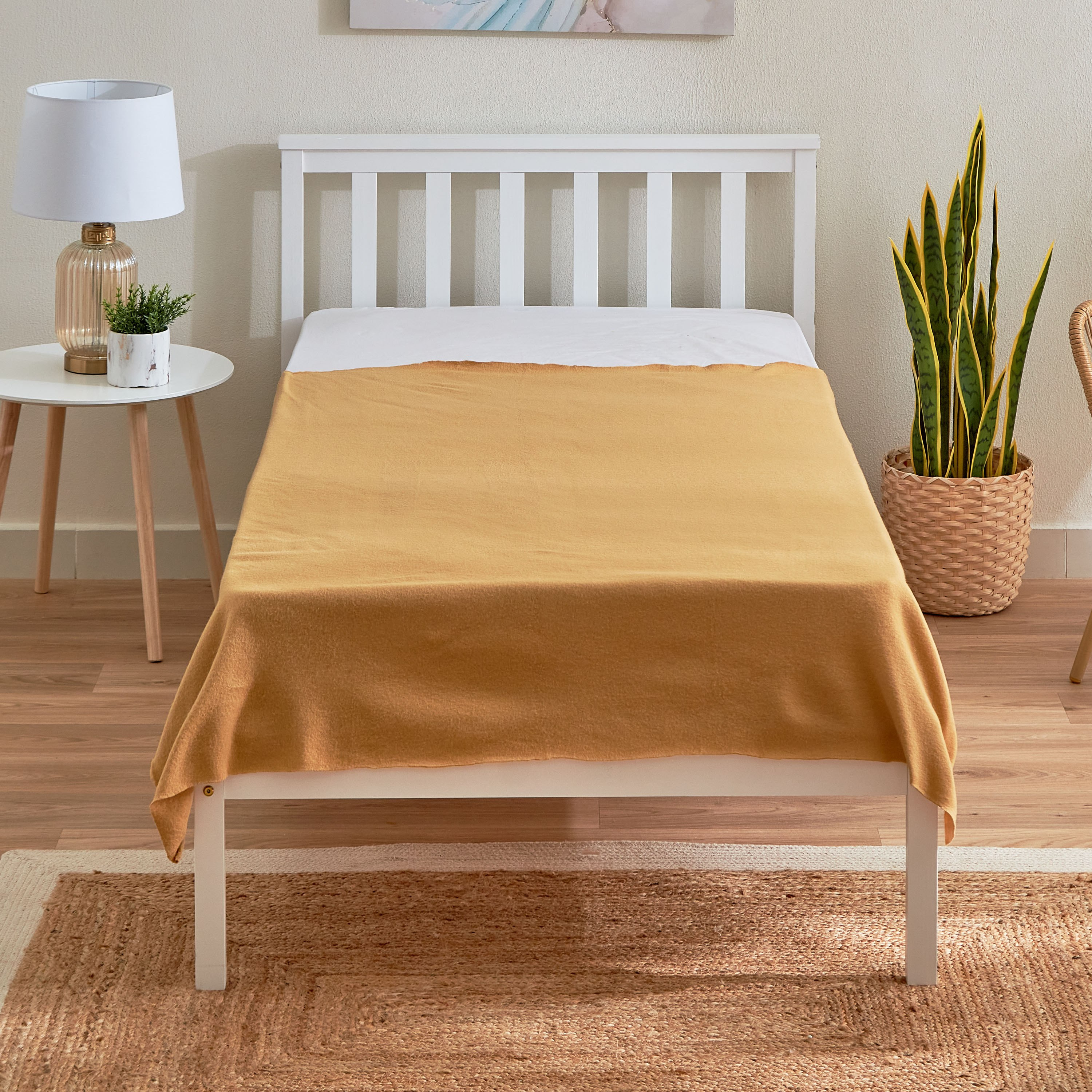 بطانية خفيفة صوف بولار من أتلانتا - 120x160 سم-hbxhomeware-hbxbedroom-image-2