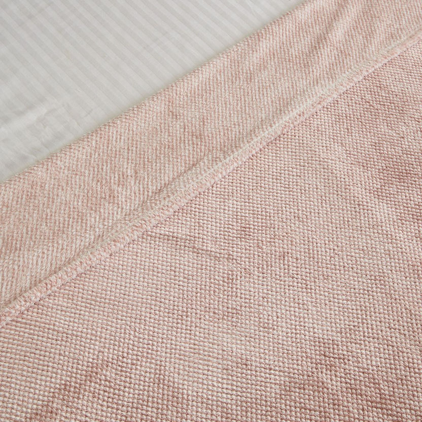 Janara Mini Triangle Twin Blanket - 150x220 cm-Blankets-image-2
