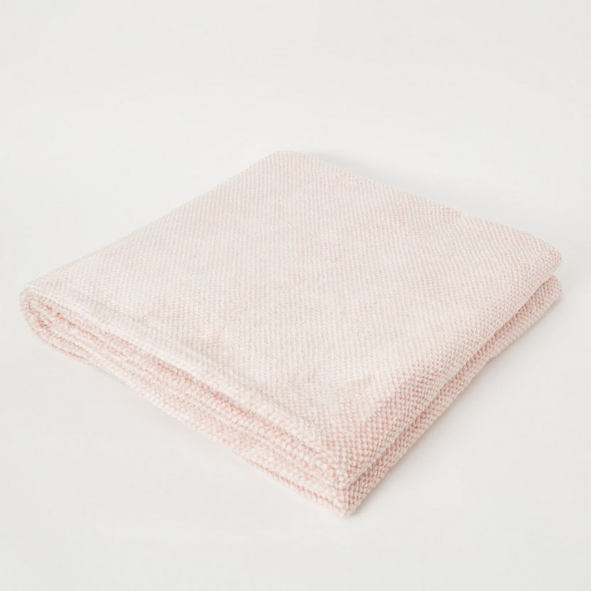 Janara Mini Triangle Queen Blanket - 200x220 cm-Blankets-image-7