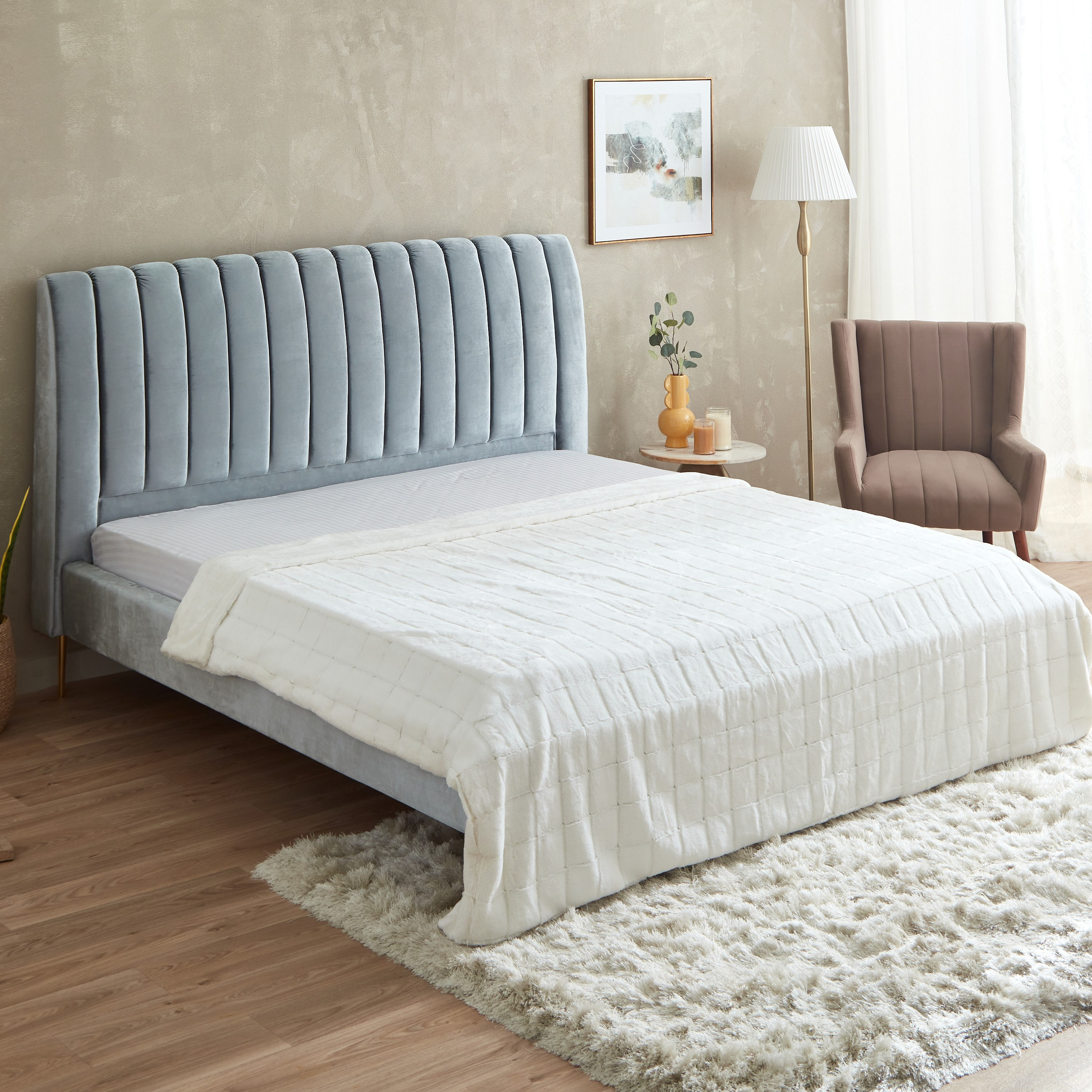 Lia Faux Fur Double Layer Twin Blanket - 150x200 cm-hbxhomeware-hbxbedroom-image-1