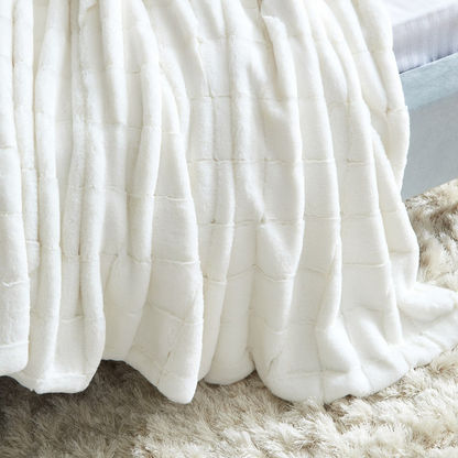 Lia Faux Fur Double Layer Queen Blanket - 220x200 cms