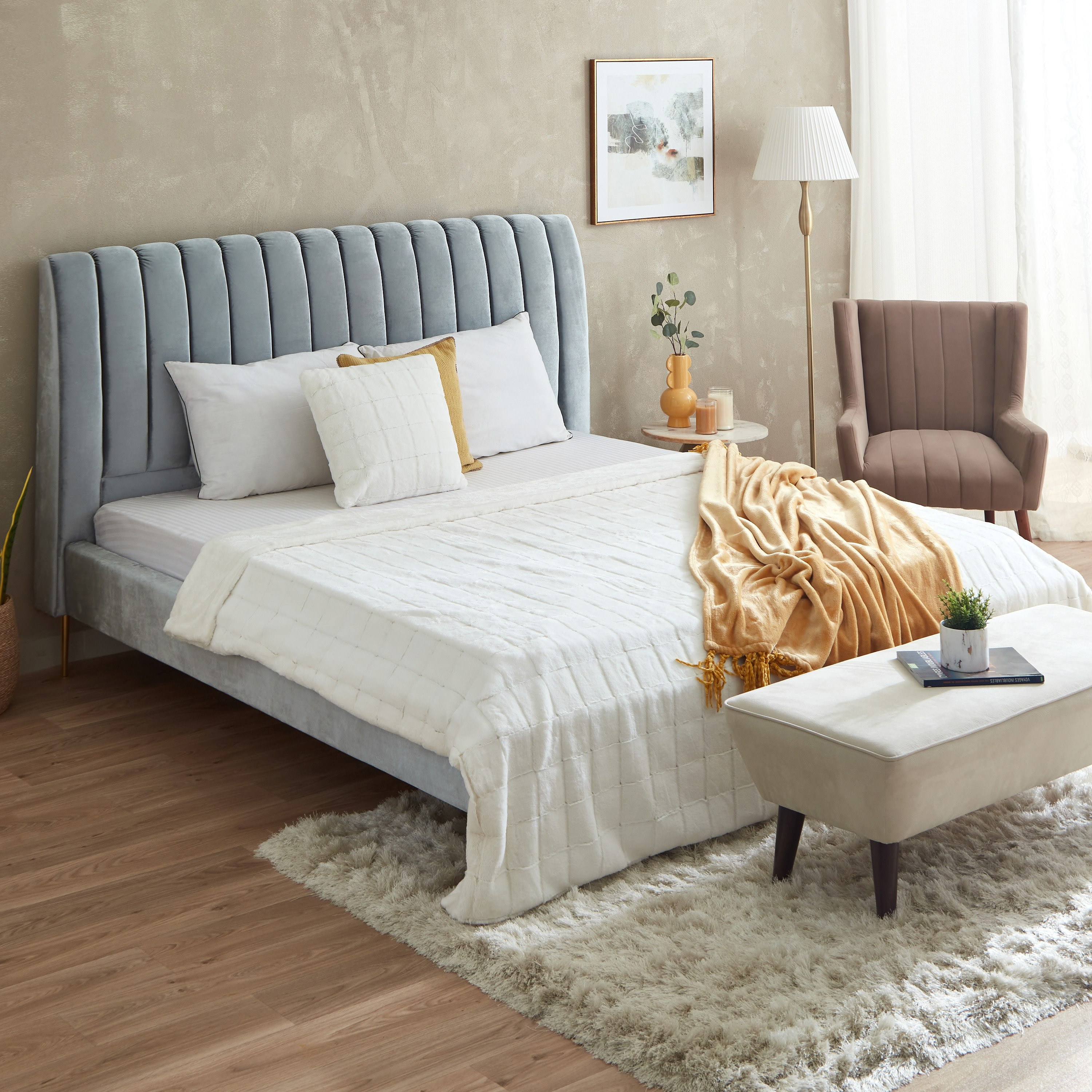 Lia Faux Fur Double Layer Queen Blanket - 220x200 cm-hbxhomeware-hbxbedroom-image-6
