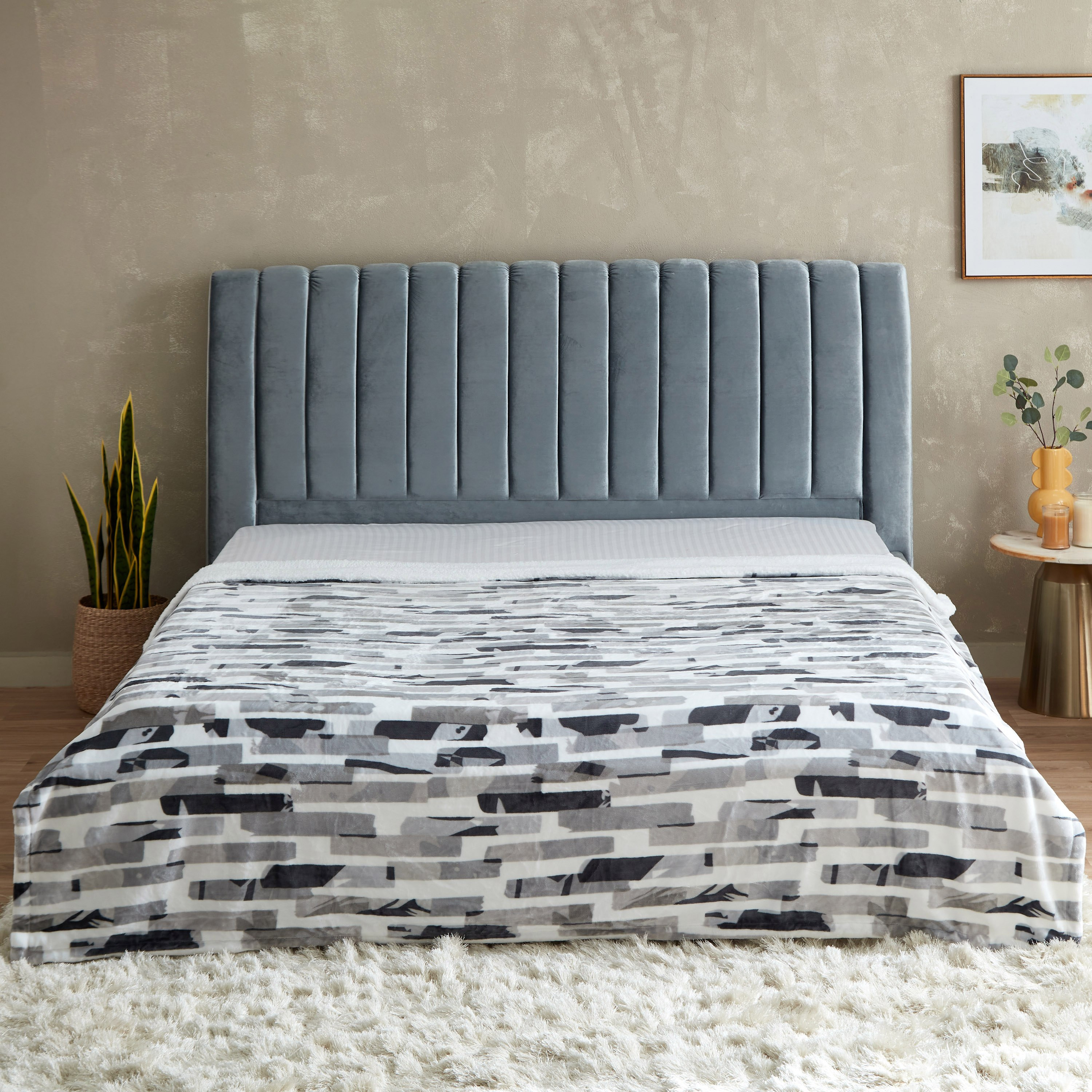 بطانية فلانيل شيربا مزدوجة بطبعات ريكس من براكستون- 150×200 سم-hbxhomeware-hbxbedroom-image-2