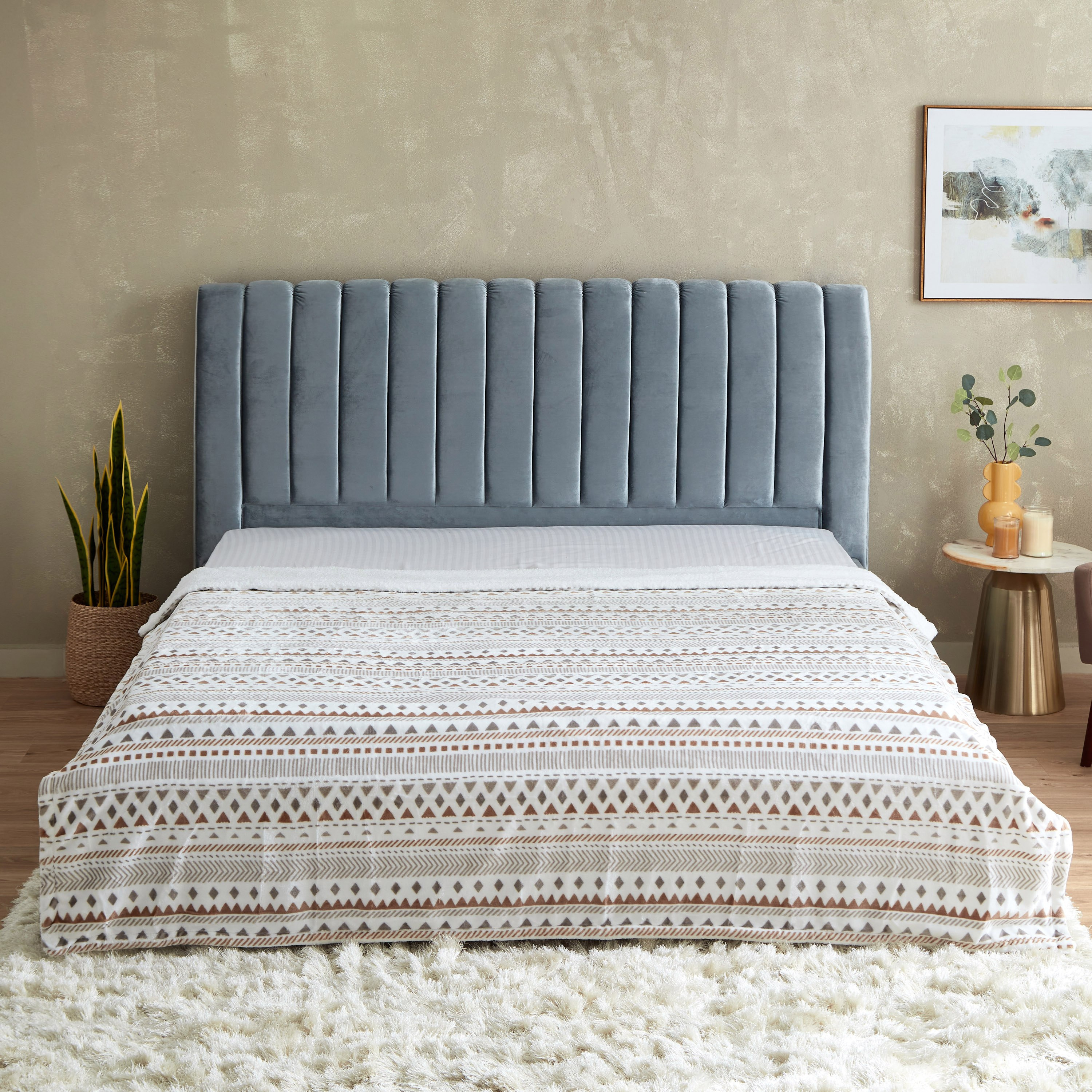 بطانية فلانيل شيربا بحجم مزدوج وطبعات سامارا من براكستون - 150x200 سم-hbxhomeware-hbxbedroom-image-2