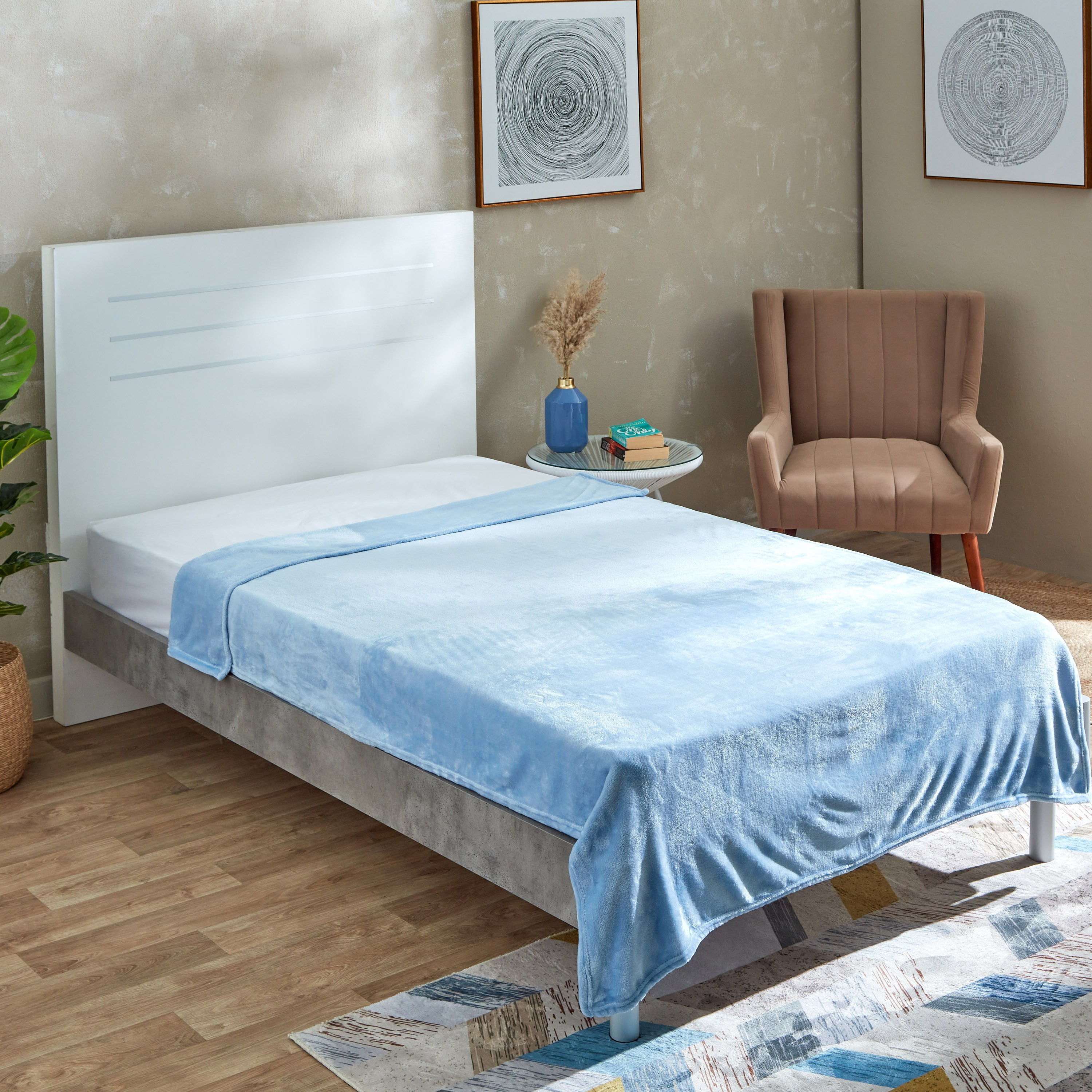 بطانية فلانيل مزدوجة سادة من نوفا - 200x140 سم-hbxhomeware-hbxbedroom-image-1
