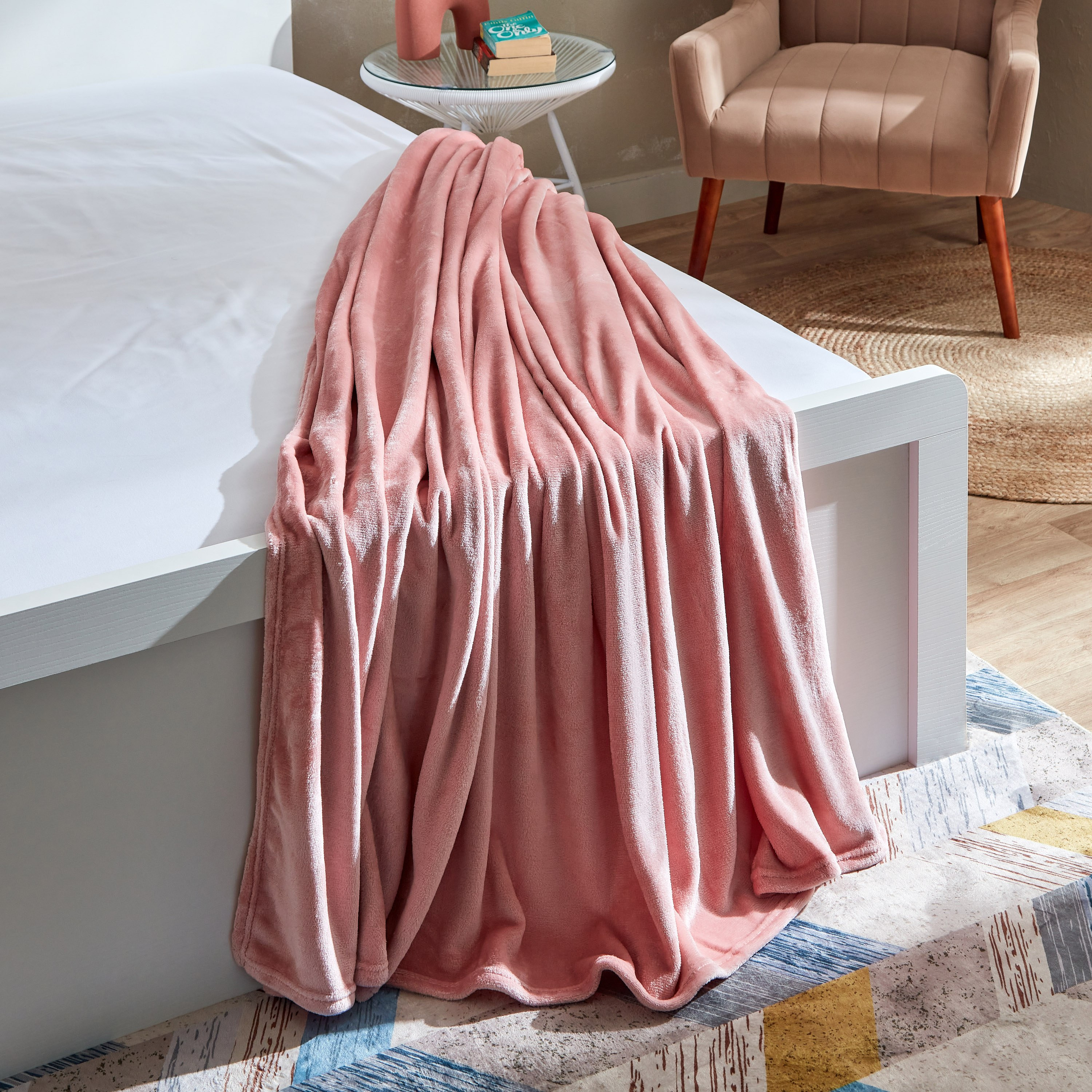 Nova Solid Queen Flannel Blanket - 200x220 cm-hbxhomeware-hbxbedroom-image-4