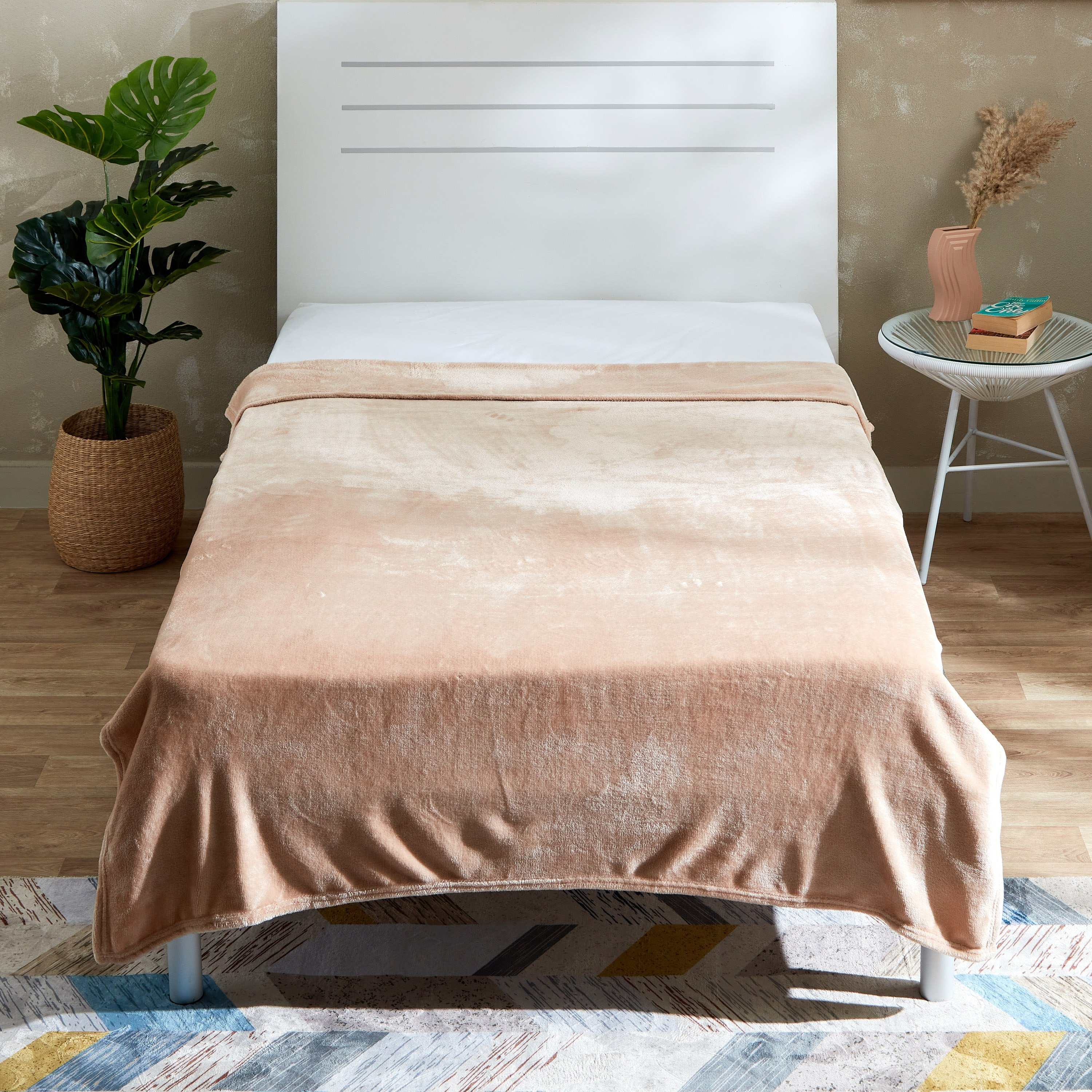 بطانية فلانيل مزدوجة سادة من نوفا - 200x140 سم-hbxhomeware-hbxbedroom-image-2