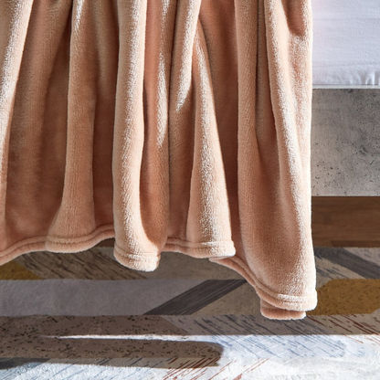 Nova Solid Twin Flannel Blanket - 140x200 cms