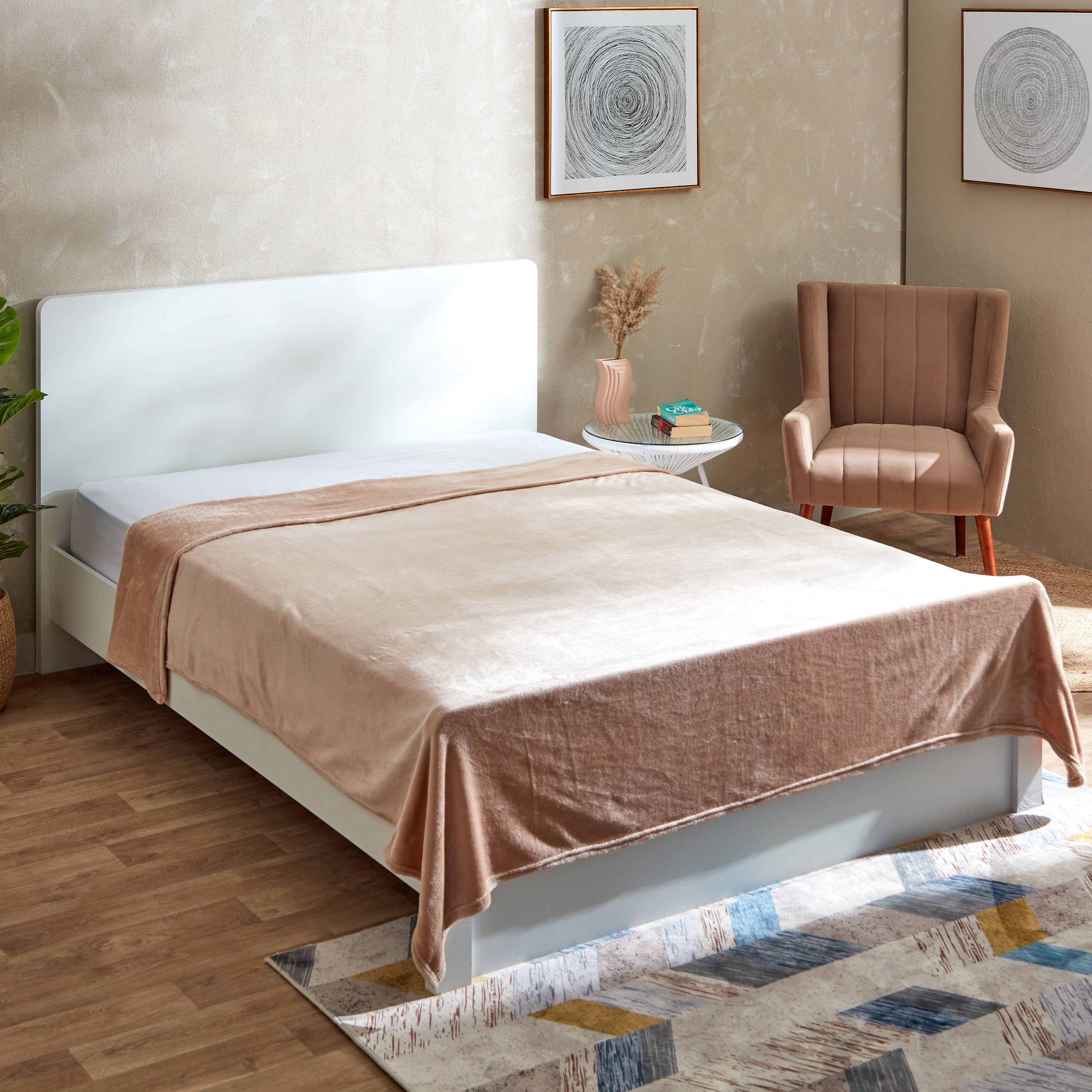 بطانية فلاينل كوين سادة من نوفا - 220x200 سم-hbxhomeware-hbxbedroom-image-1
