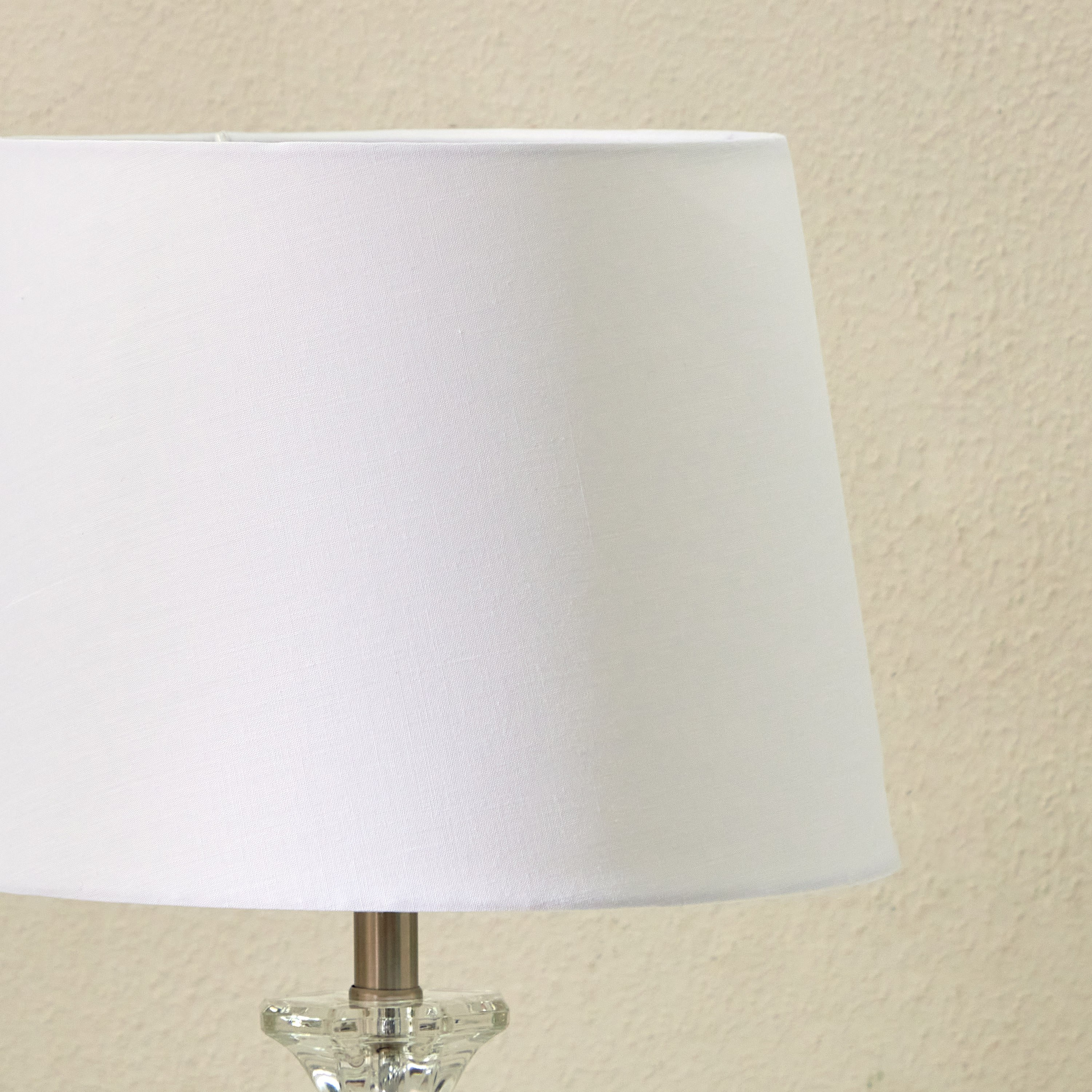 مصباح طاولة كريستال دايموند من كروما - 20x20x38 سم-hbxlivingroom-lighting-tablelamps-image-3
