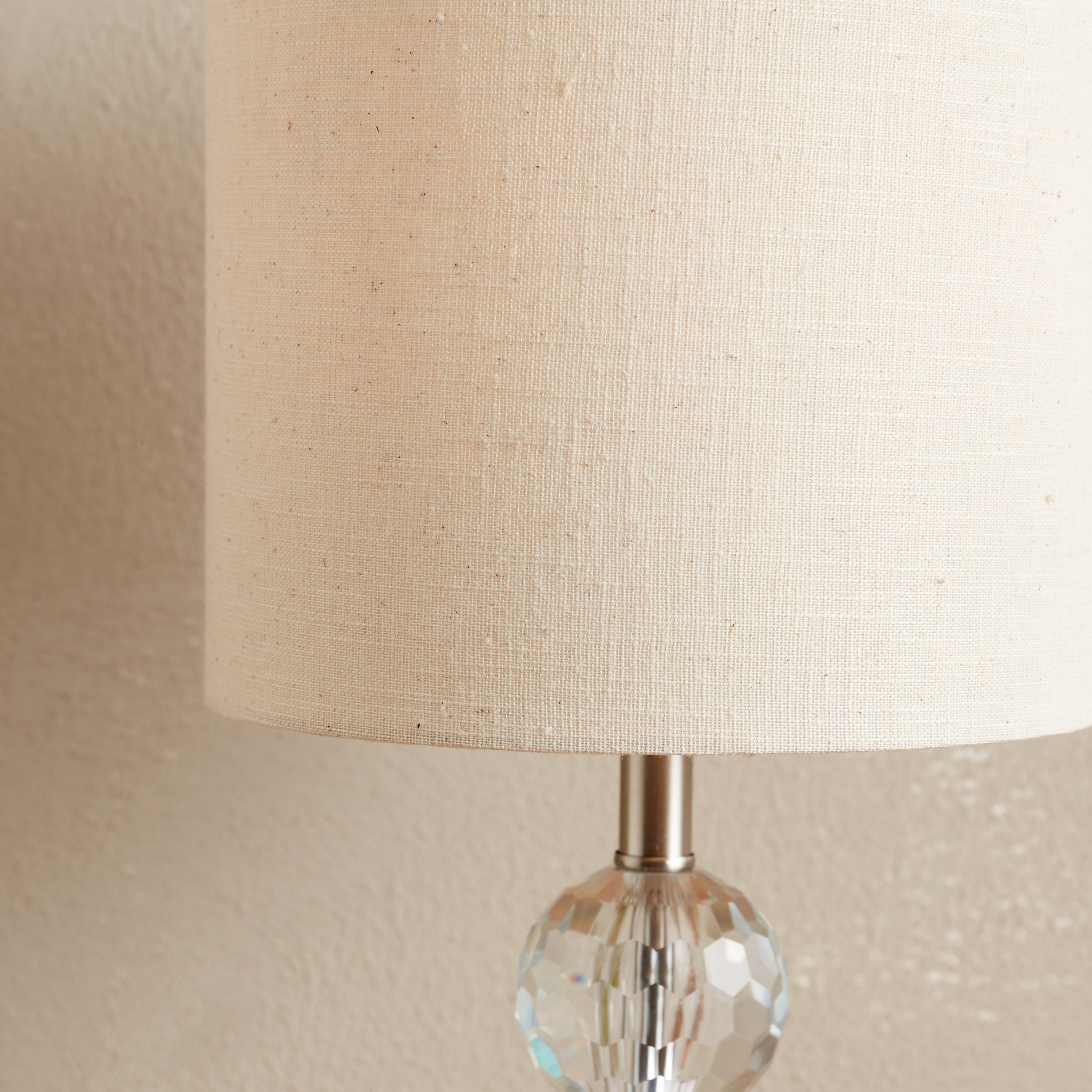 مصباح طاولة كريستال من كروما - 20x20x38 سم-hbxlivingroom-lighting-tablelamps-image-3