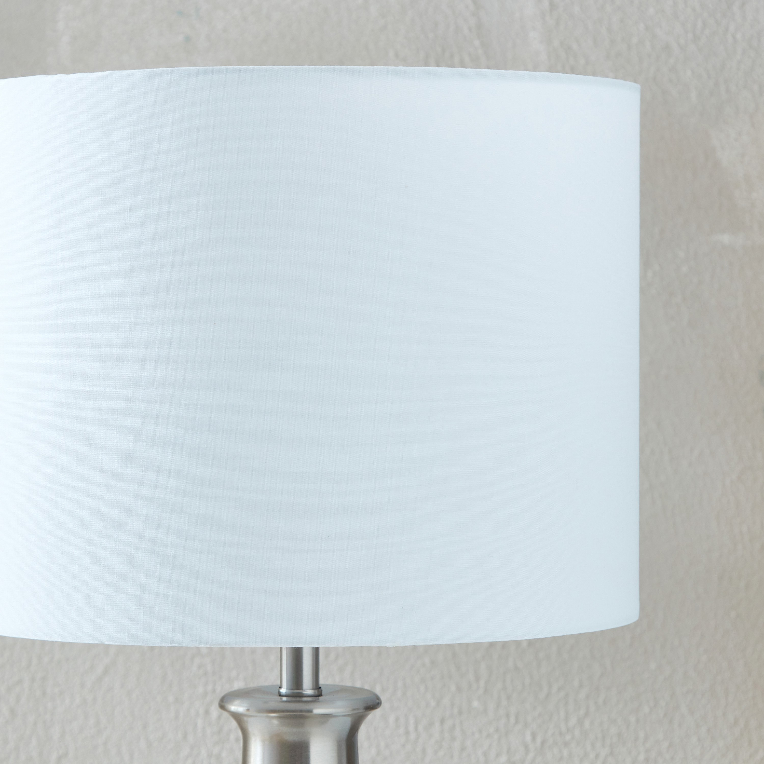 مصباح طاولة معدني من كروما - 33x33x66 سم-hbxlivingroom-lighting-tablelamps-image-3