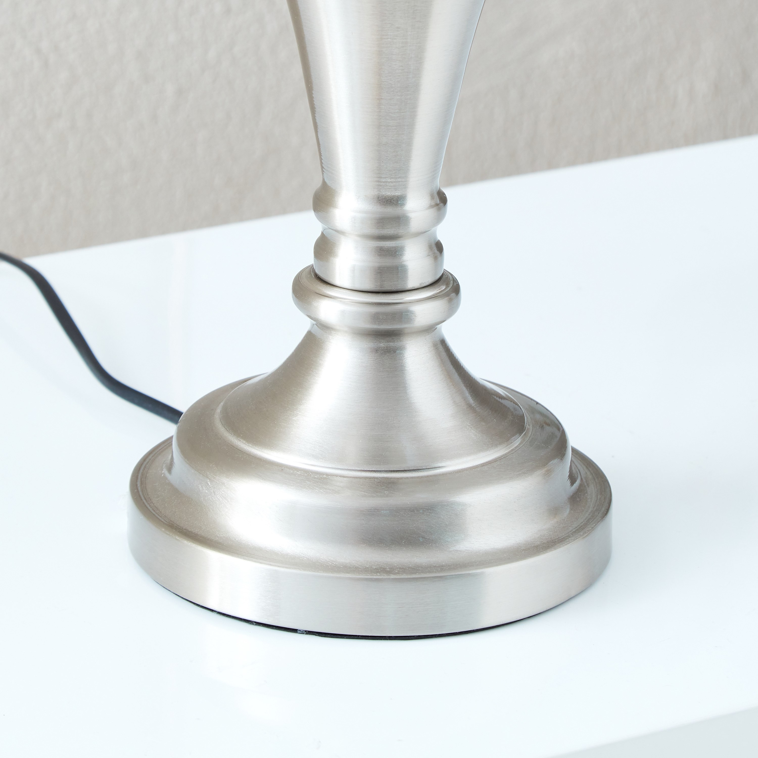 مصباح طاولة معدني من كروما - 33x33x66 سم-hbxlivingroom-lighting-tablelamps-image-4