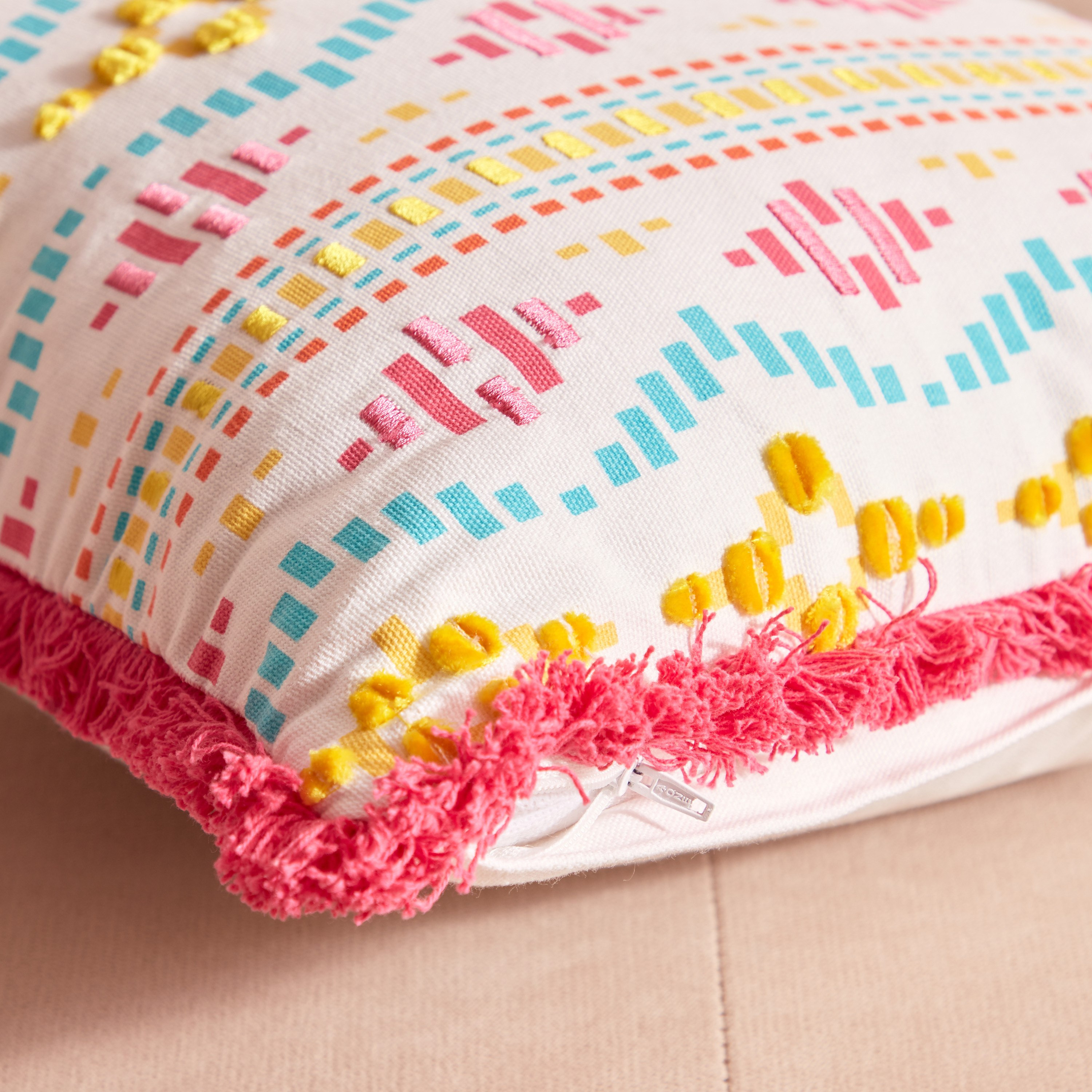 غطاء وسادة أطية بتطريز متعدد من مويرانج - 40x40 سم-hbxhomeware-cushionsandcovers-cushioncovers-image-3