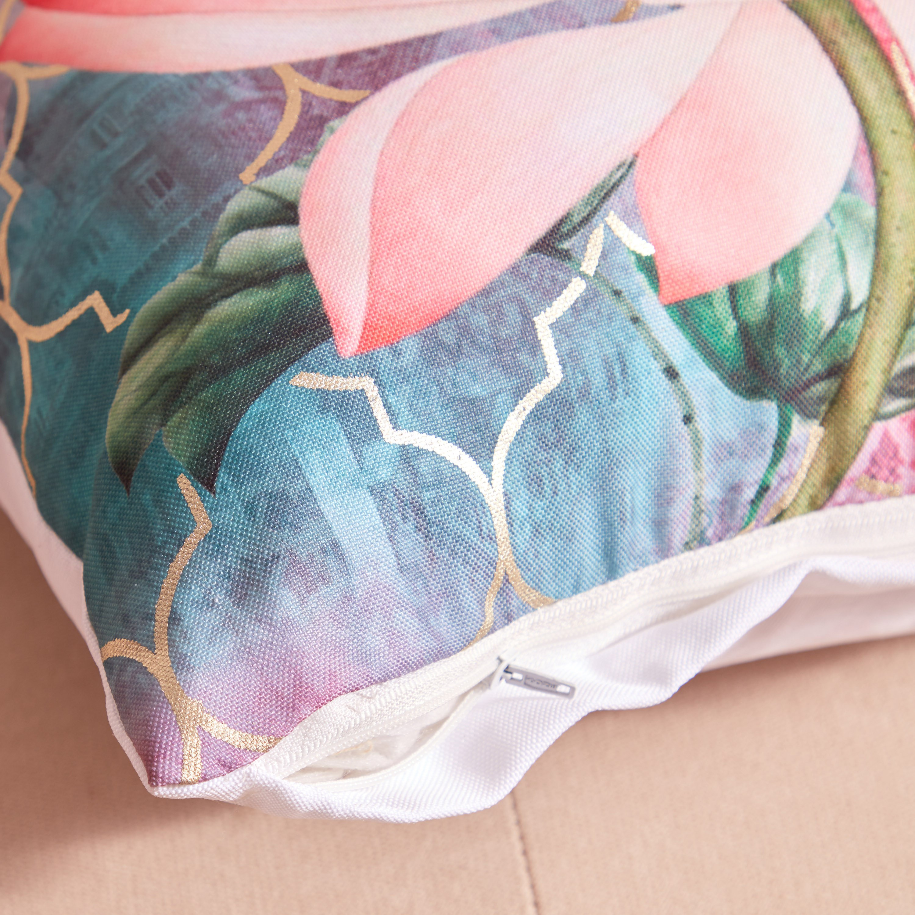 غطاء وسادة بطبعات رقمية من أمبوج - 40x40 سم-hbxhomeware-cushionsandcovers-cushioncovers-image-3