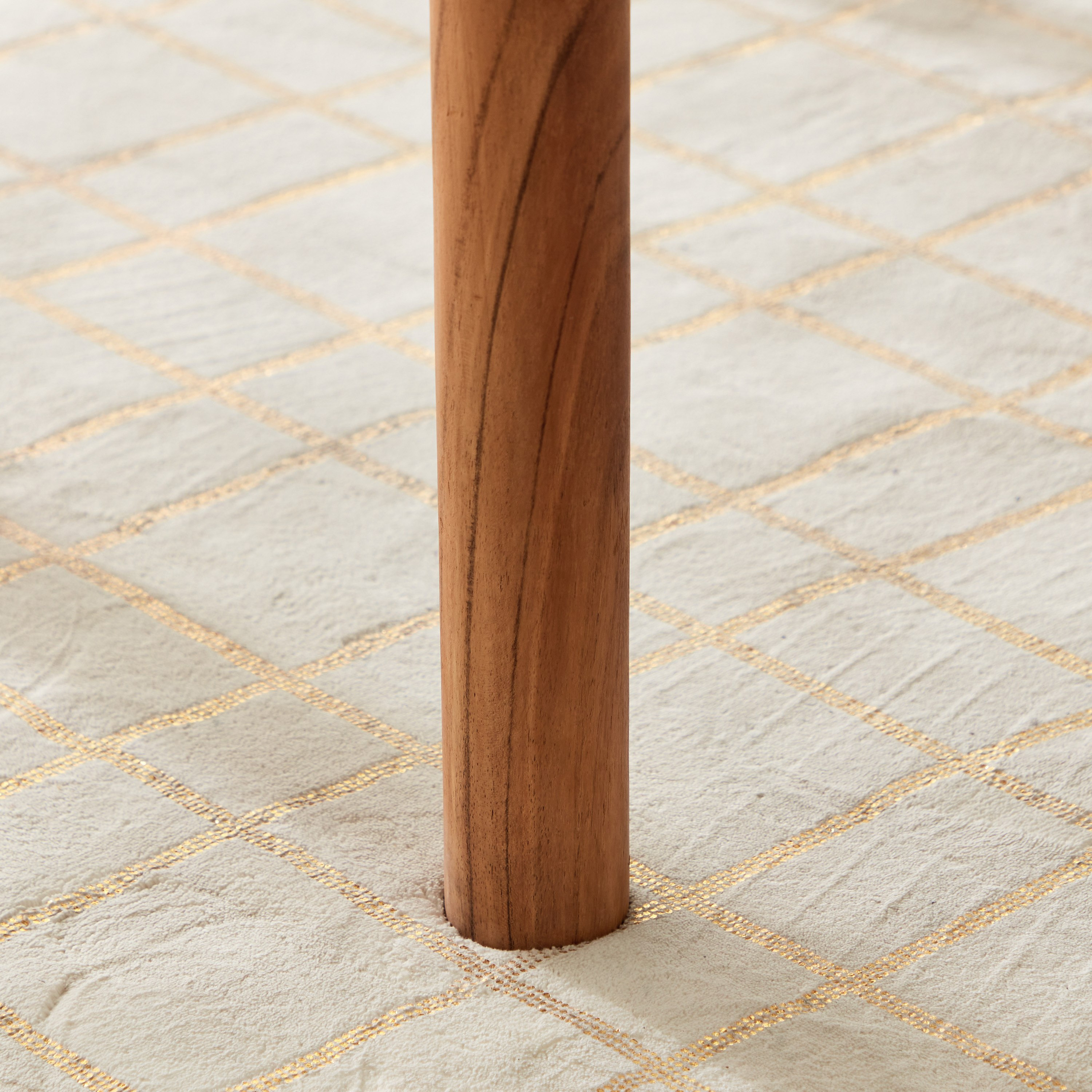 طاولة مرتفعة لـ4 مقاعد بسطح من الرخام الأصلي - ميدتاون من فيندرا-hbxfurniture-diningtablesandsets-diningtables-fourseater-image-4