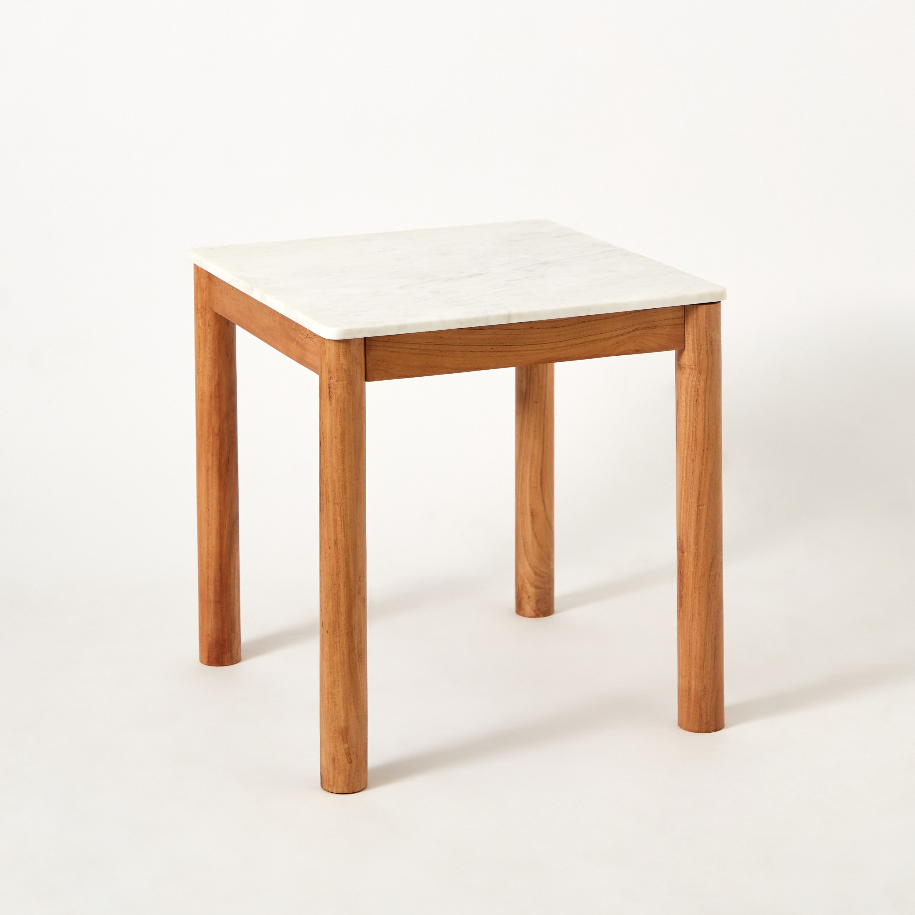طاولة جانبية بسطح من الرخام الأصلي - ميدتاون من فيندرا-hbxfurniture-livingroom-endtables-image-6