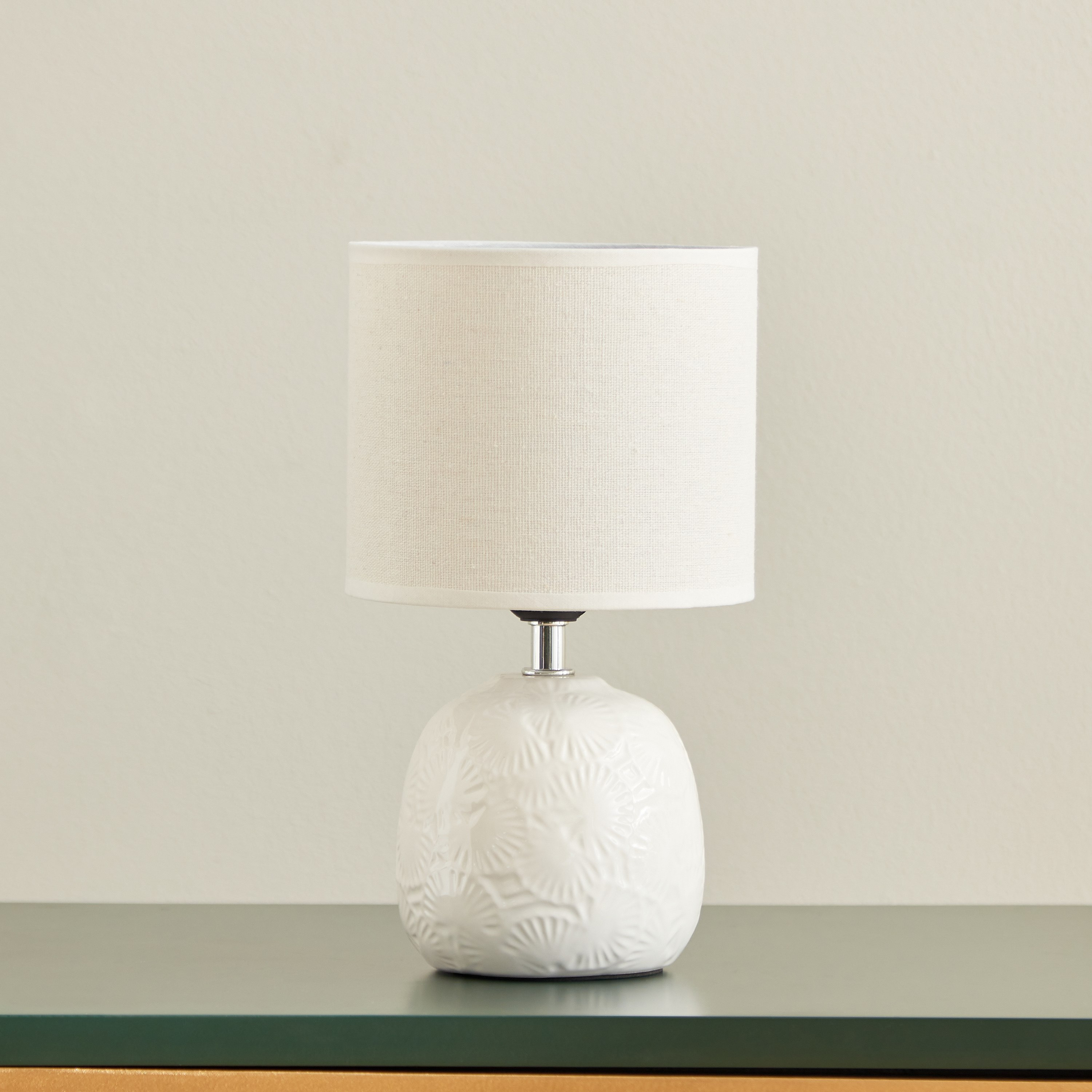مصباح طاولة سيراميك من أنيا - 15x15x29 سم-hbxlivingroom-lighting-tablelamps-image-1