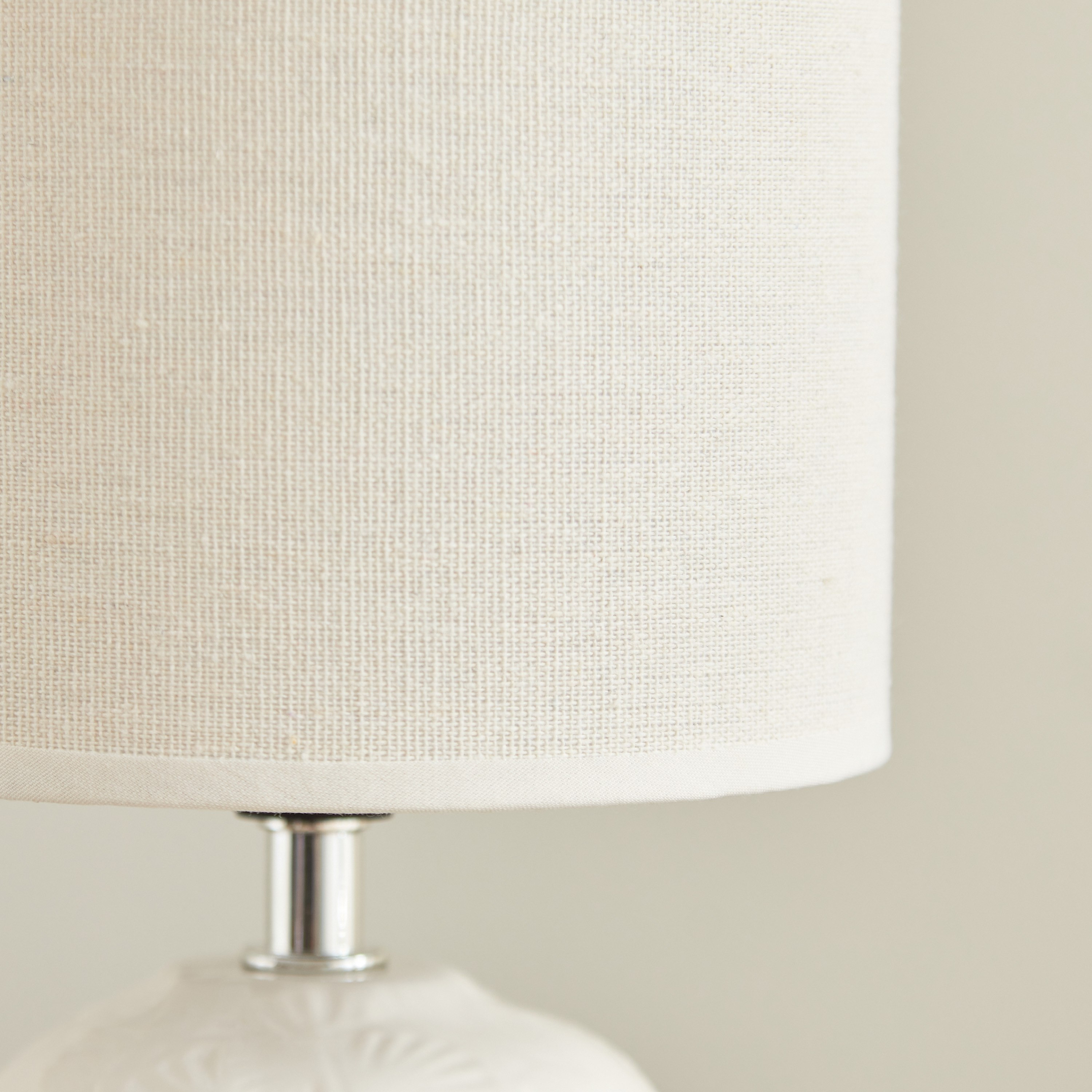 مصباح طاولة سيراميك من أنيا - 15x15x29 سم-hbxlivingroom-lighting-tablelamps-image-3