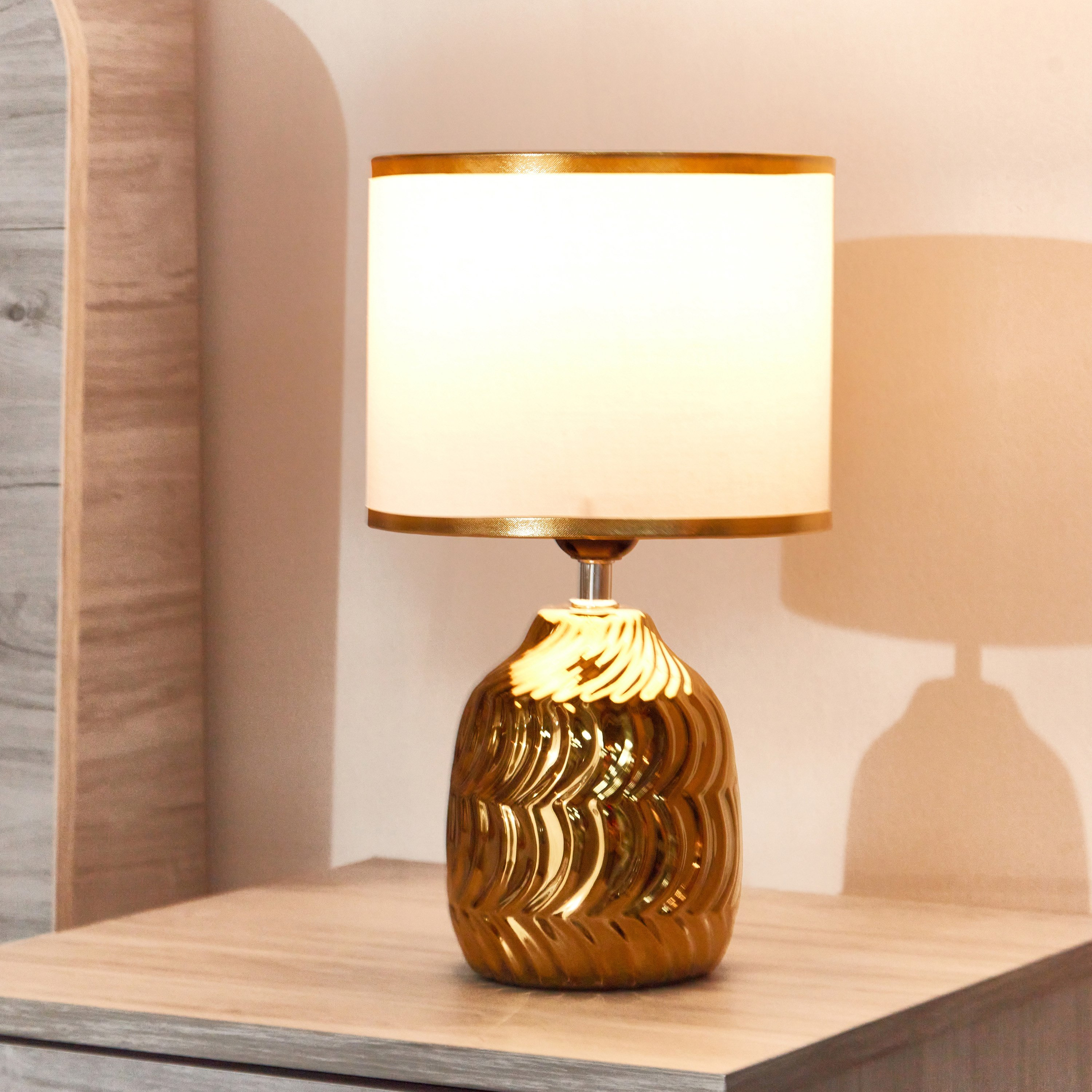 مصباح طاولة سيراميك من أنيا - 19x19x33 سم-hbxlivingroom-lighting-tablelamps-image-2