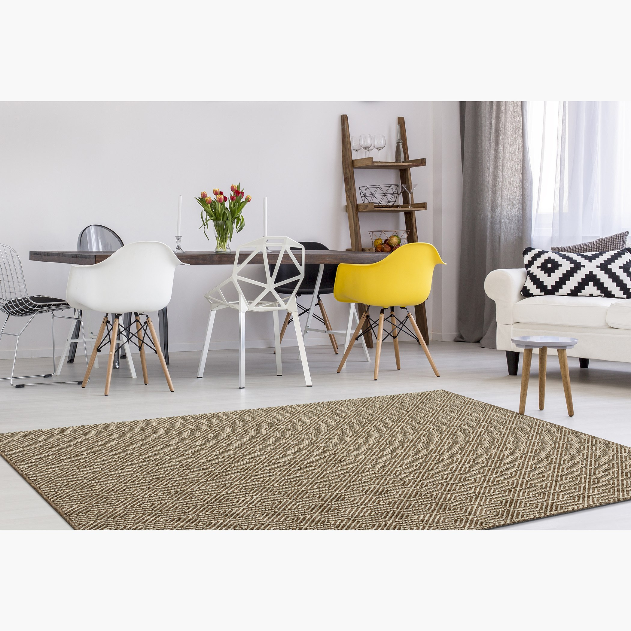 سجادة مقاومة للإنزلاق من فورم - 120x160 سم-hbxdecorandfurnishings-floorcoverings-rugs-image-1