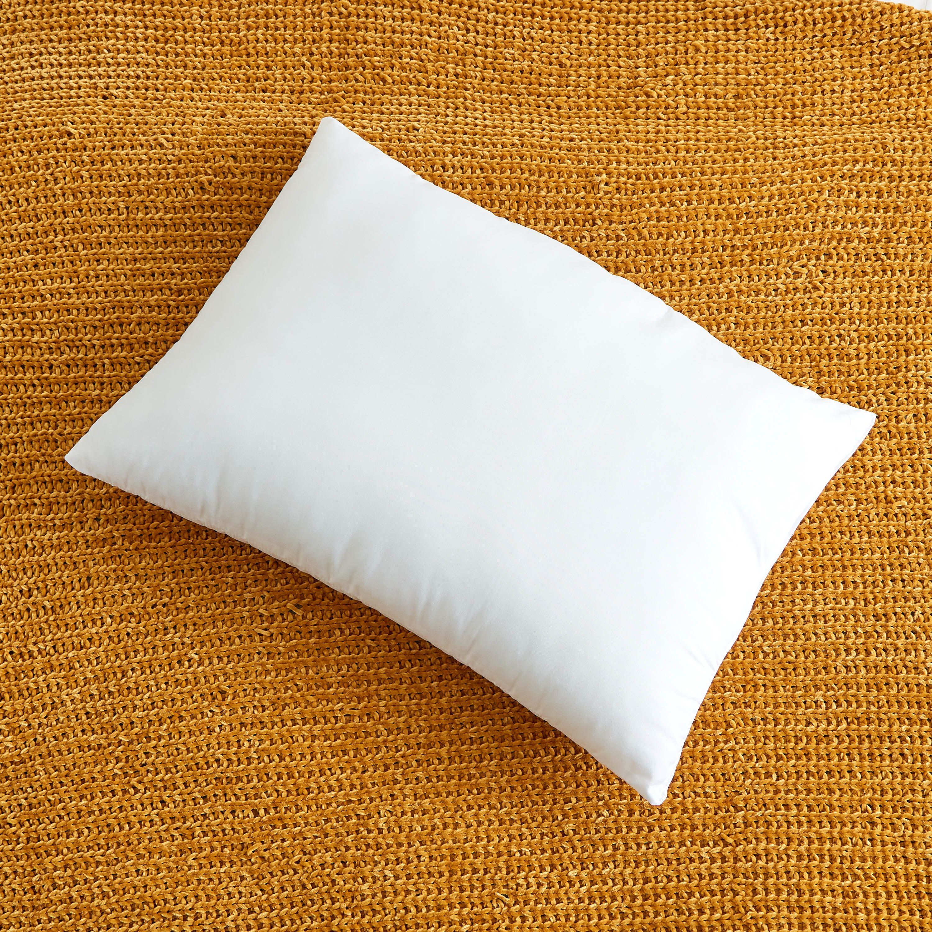 وسادة ألياف دقيقة من أكسيس - 70x50 سم-hbxdecorandfurnishings-bedding-duvetsandpillows-image-3