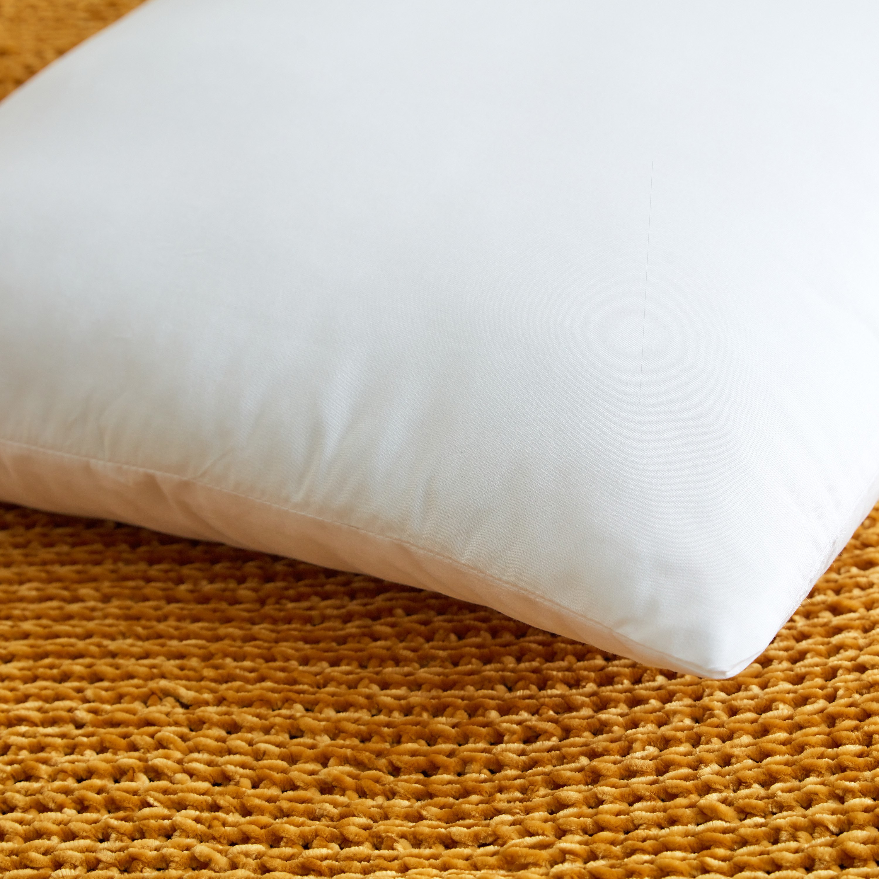 وسادة ألياف دقيقة من أكسيس - 70x50 سم-hbxdecorandfurnishings-bedding-duvetsandpillows-image-4