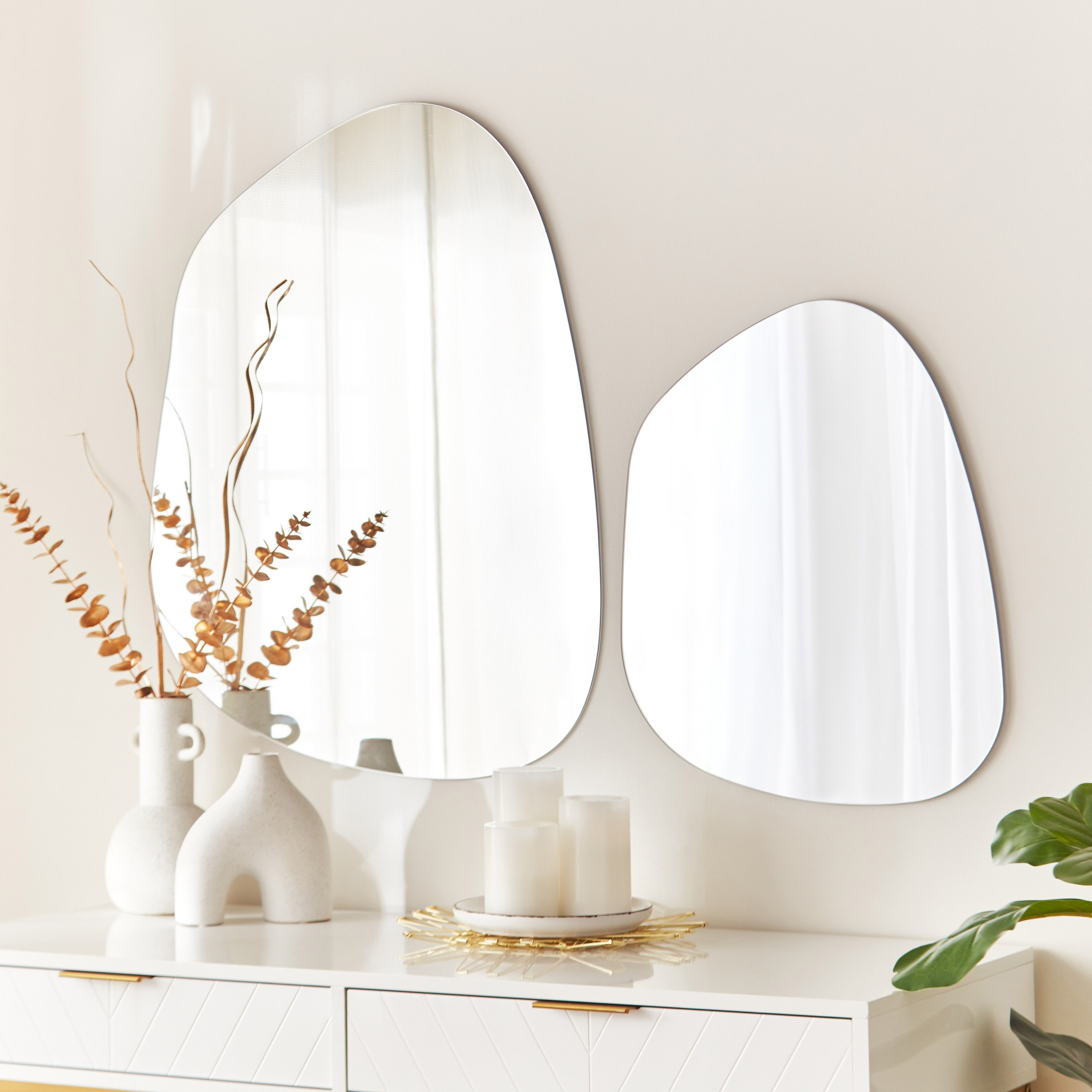 مرآة بدون إطار من هايلي - 76x0.5x58.5 سم-hbxhomeware-hbxdecorandfurnishings-image-4