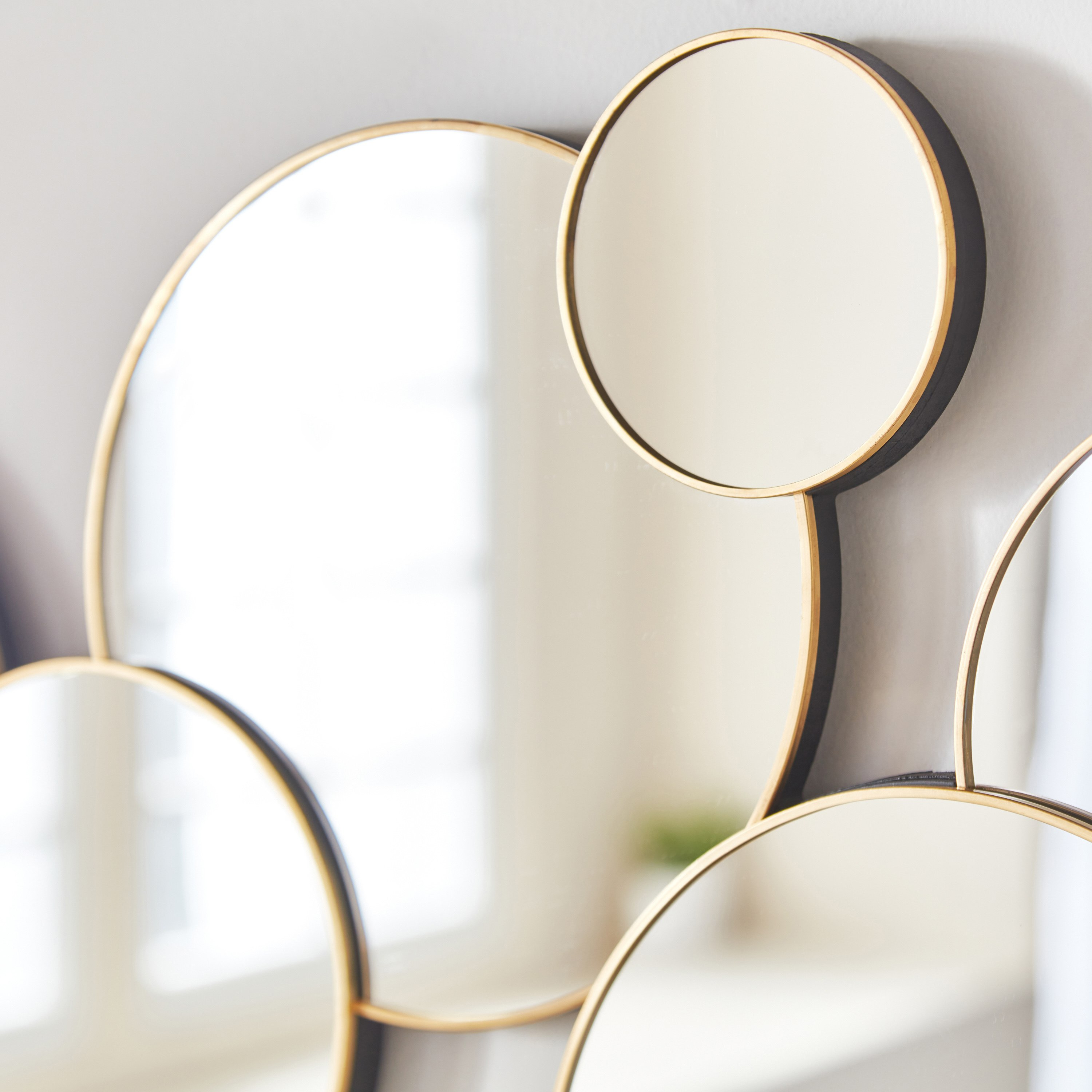 مرآة حائط مزينة من هايلي مودرن - 61x1.5x37.5 سم-hbxhomeware-hbxdecorandfurnishings-image-3