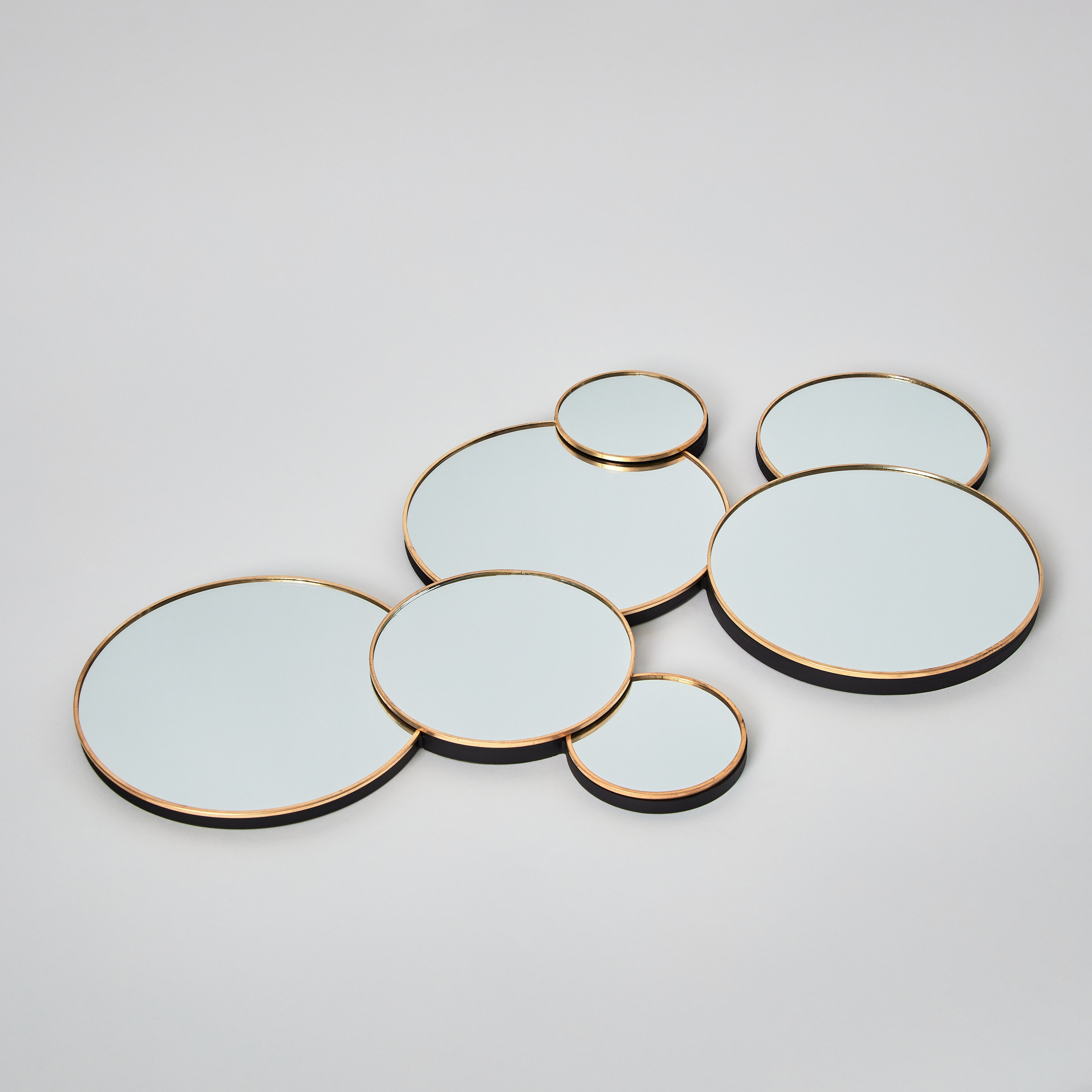 مرآة حائط مزينة من هايلي مودرن - 61x1.5x37.5 سم-hbxhomeware-hbxdecorandfurnishings-image-5