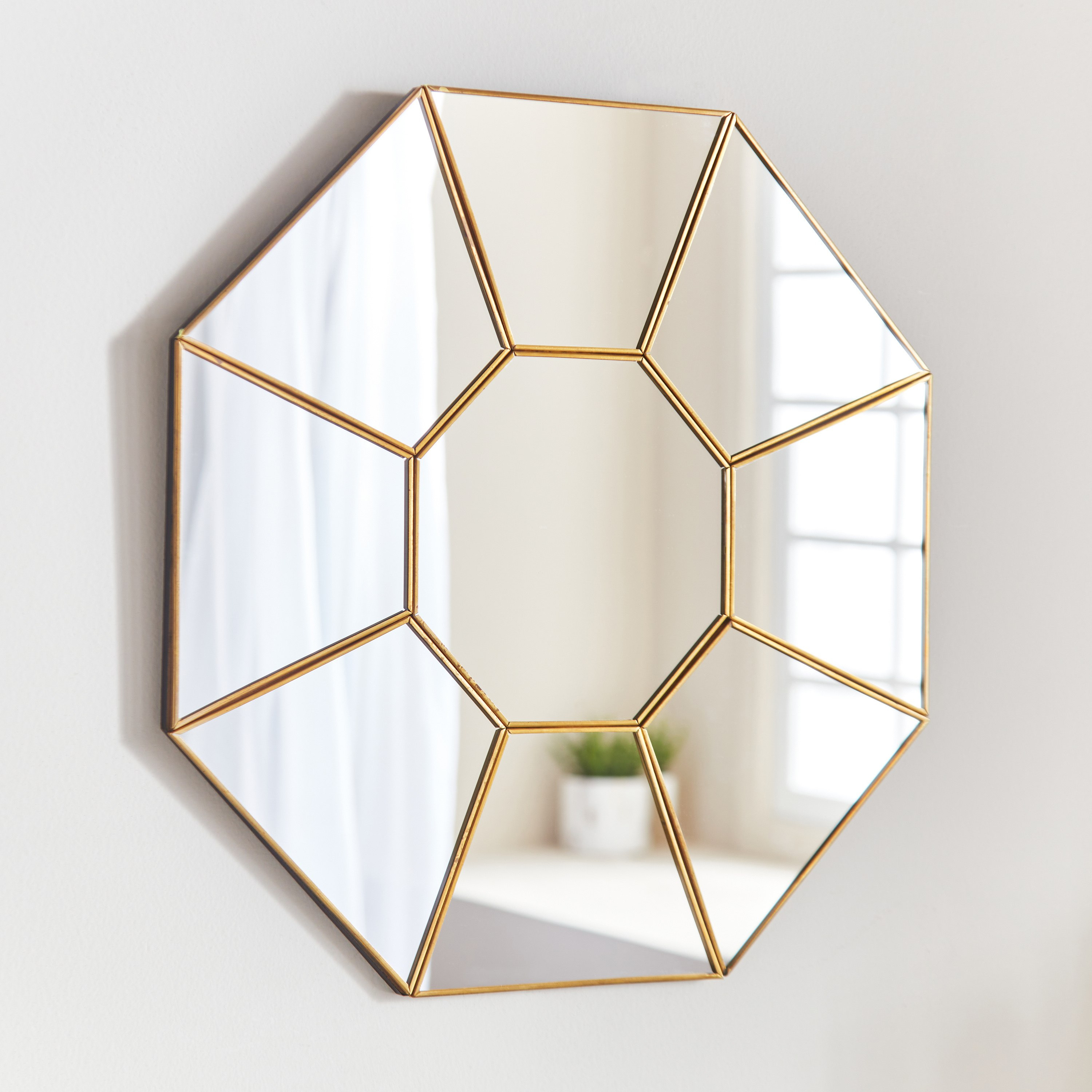 Hailee Modern Metal Octagon Mirror - 37.5x1x37.5 cm-hbxhomeware-hbxdecorandfurnishings-image-1