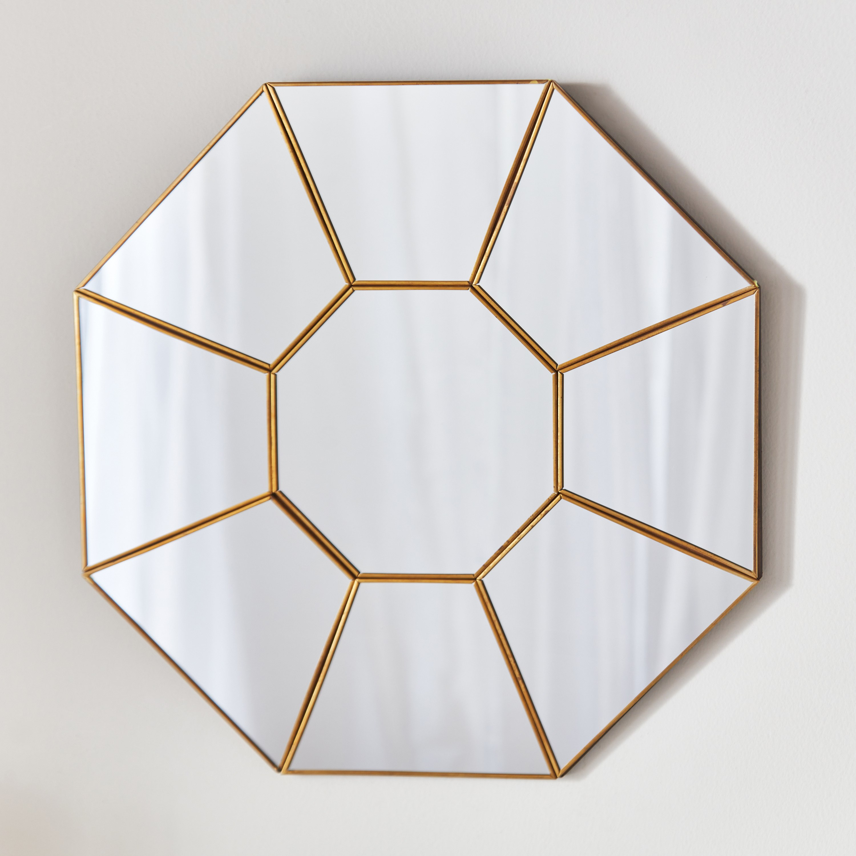 Hailee Modern Metal Octagon Mirror - 37.5x1x37.5 cm-hbxhomeware-hbxdecorandfurnishings-image-2