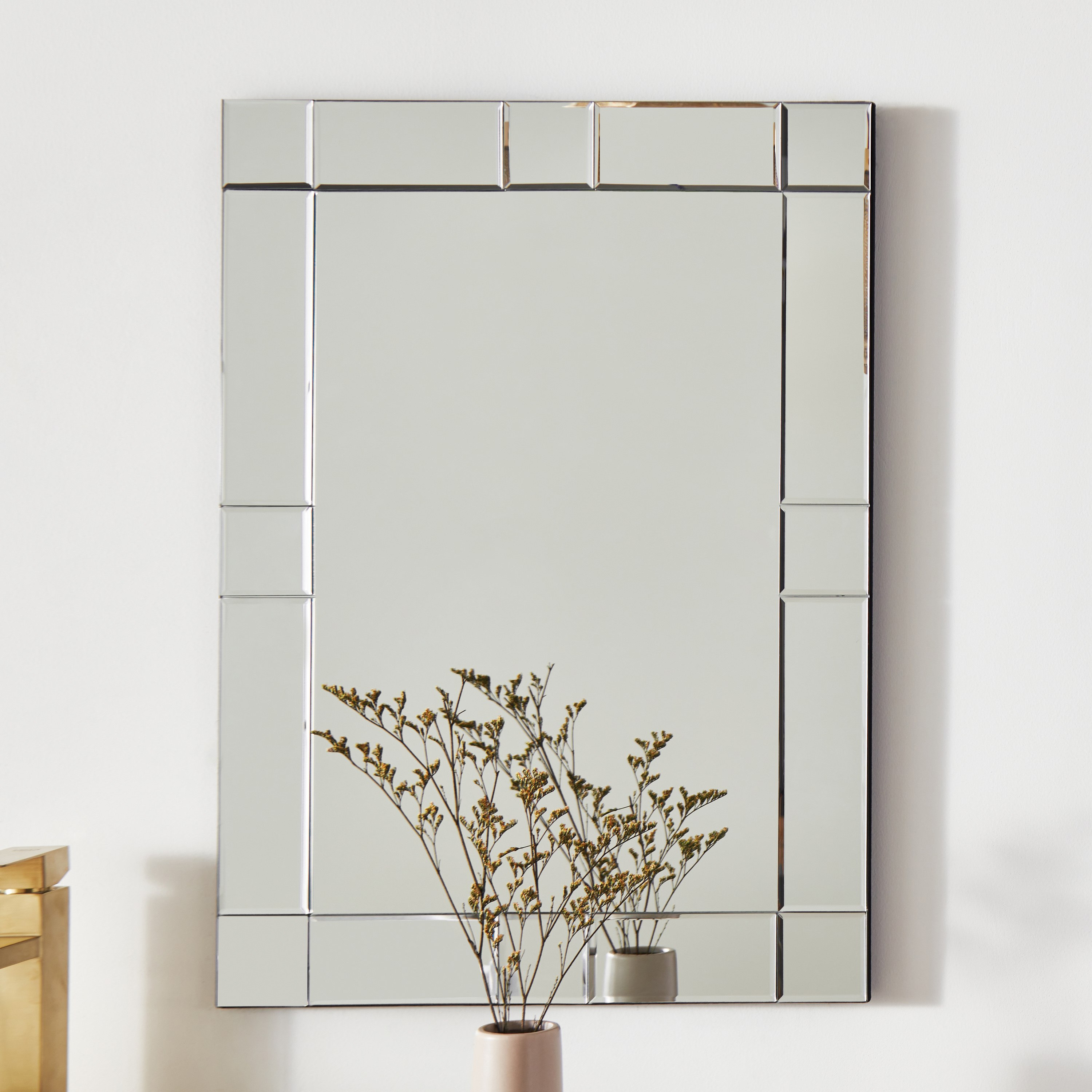 مرآة زجاج مستطيلة من هايلي - 50x2x70 سم-hbxhomeware-hbxdecorandfurnishings-image-2