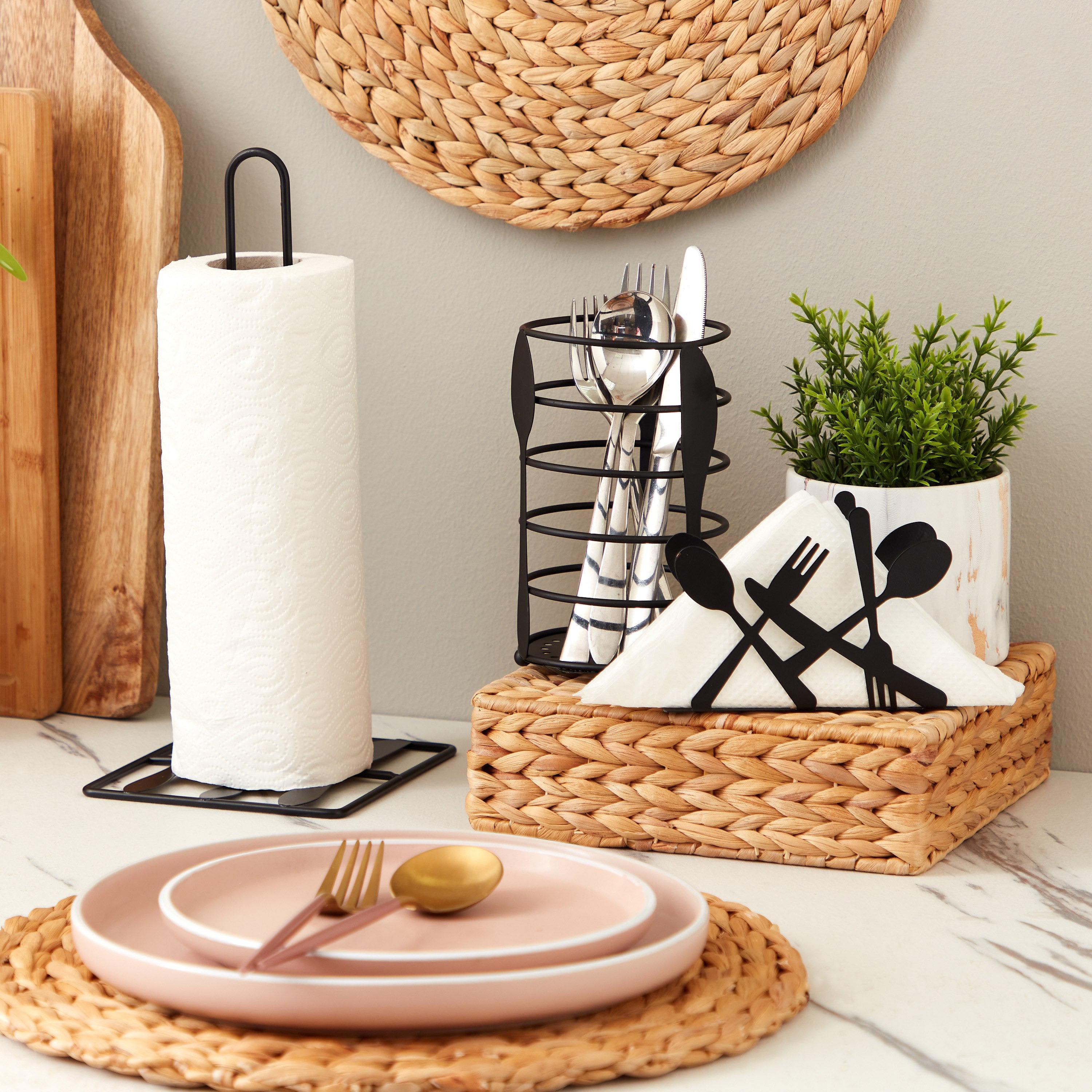 حامل مناديل سفرة من إسنشيال - 9x4x13.5 سم-hbxkitchen-kitchenware-kitchenaccessories-image-4