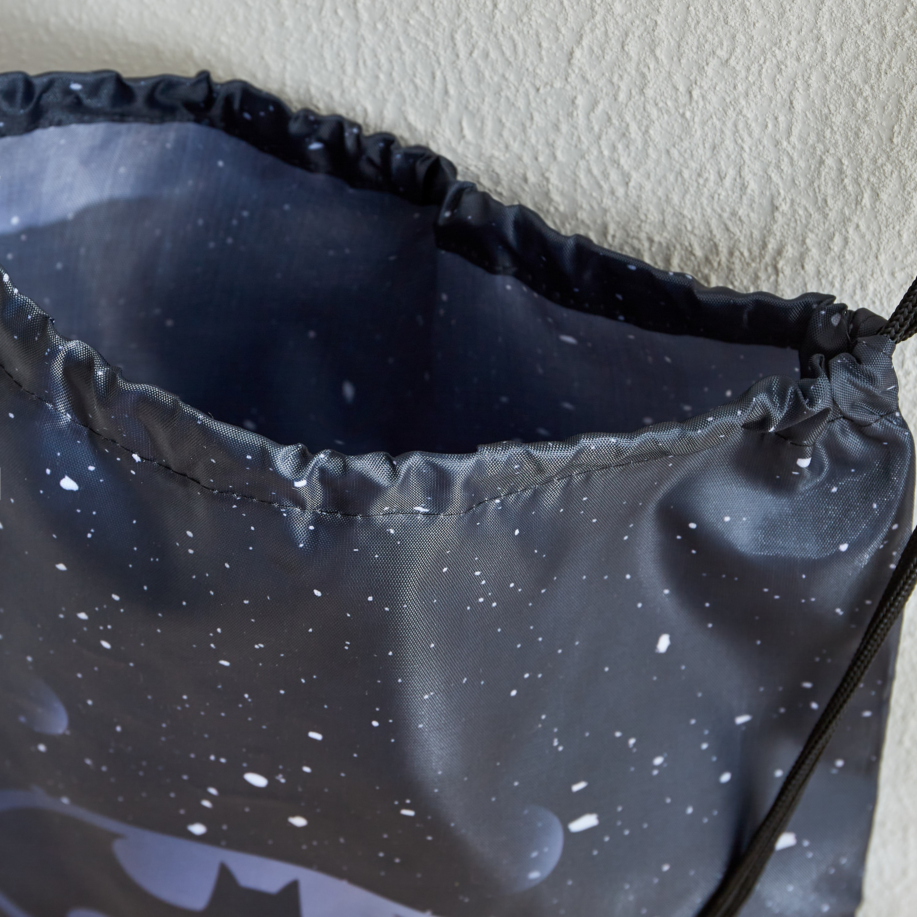 Batman Polypropylene Drawstring Bag - 33x44 cm-hbxkidsandyouth-playroom-stationery-image-4