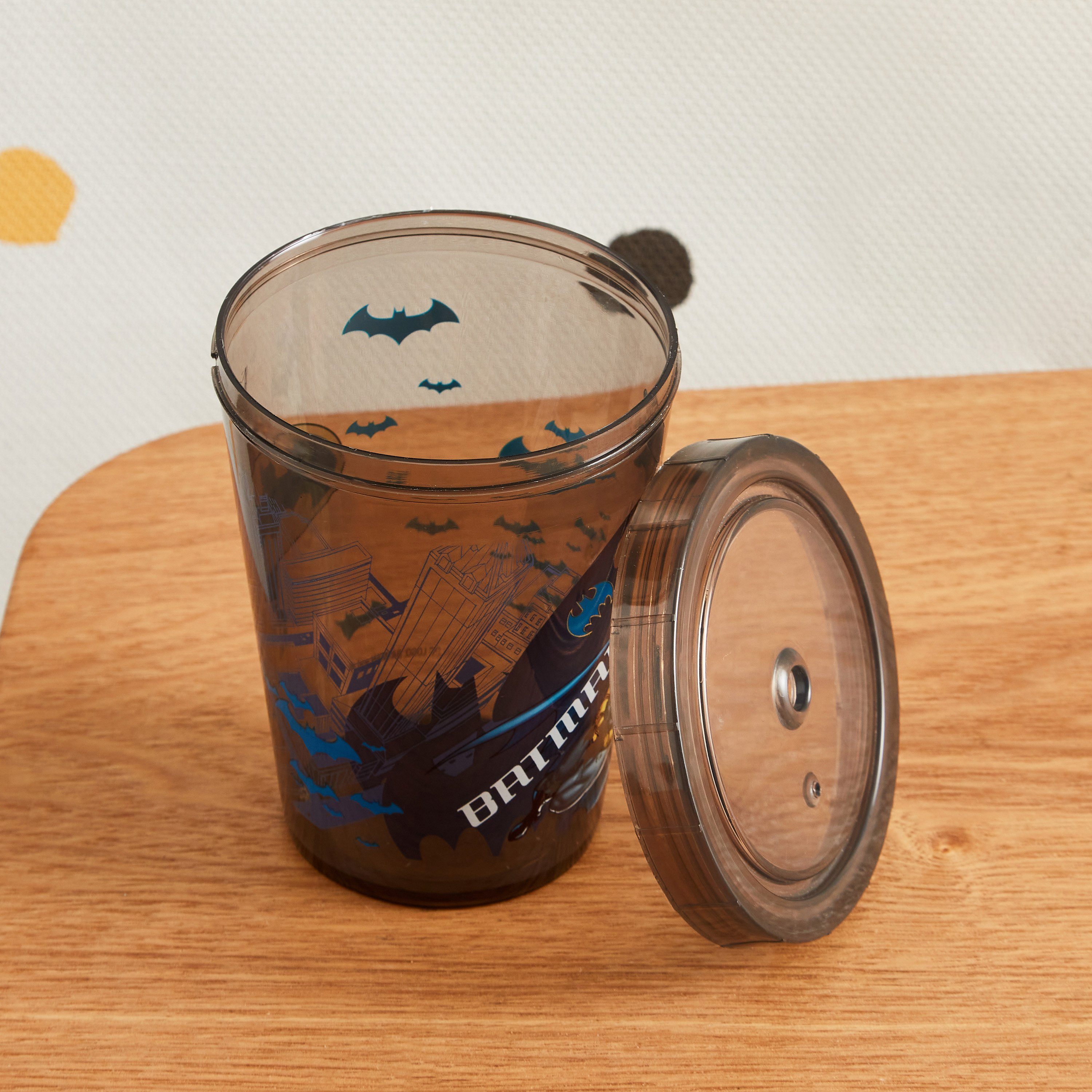 كوب بمصاصة وطبعات باتمان - 12x10 سم-hbxhomeware-hbxkidsandyouth-image-3