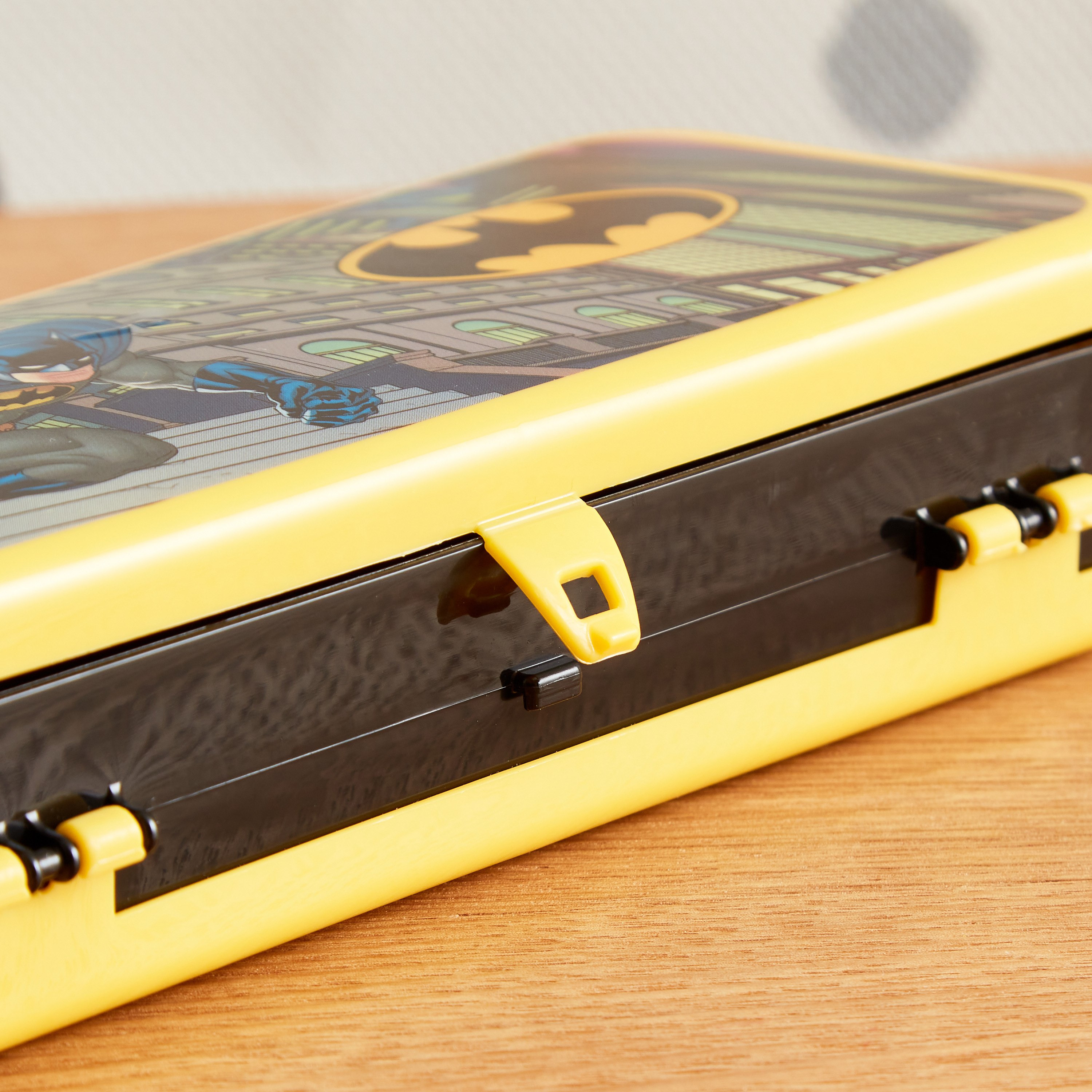 Batman Double Side Pencil Box - 20.7x9.1x3.9 cm-hbxkidsandyouth-playroom-stationery-image-5