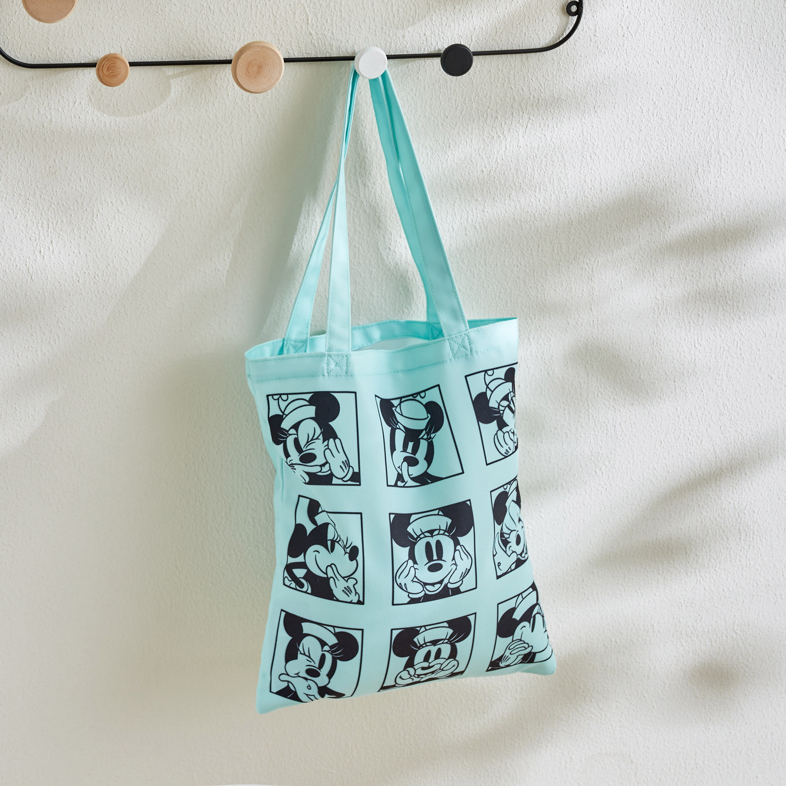 شنطة توتي بتصميم ميكي - 35x40 سم-hbxkidsandyouth-playroom-stationery-image-1