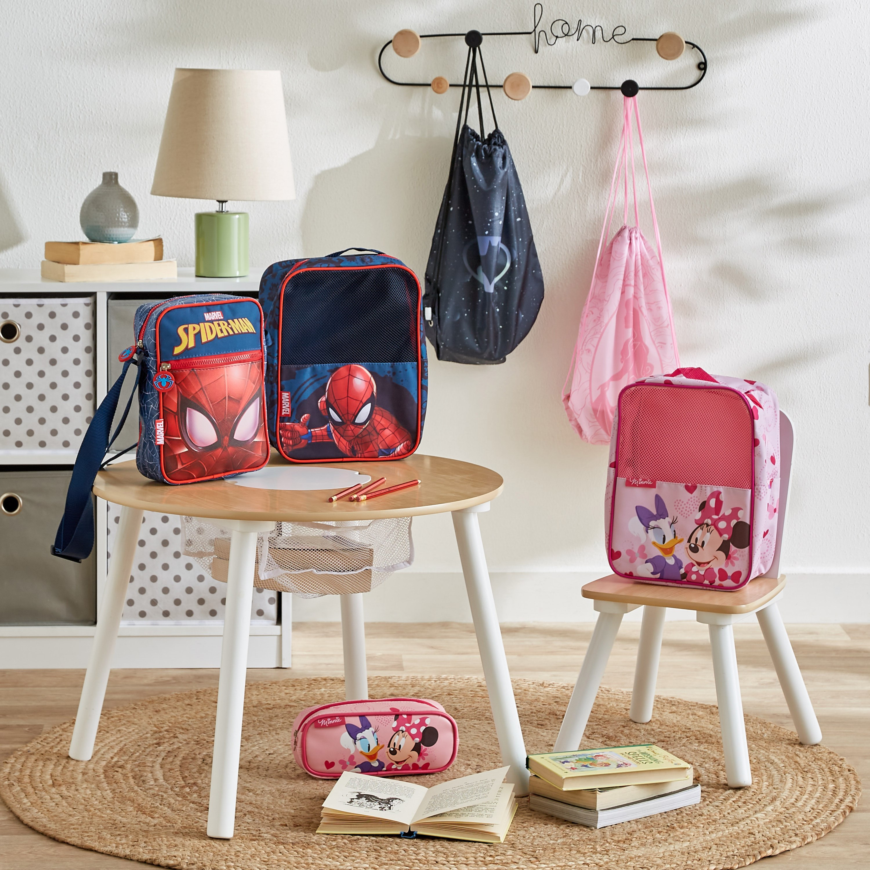 شنطة بتصميم ميني - 29x21.5x1 سم-hbxkidsandyouth-playroom-stationery-image-5