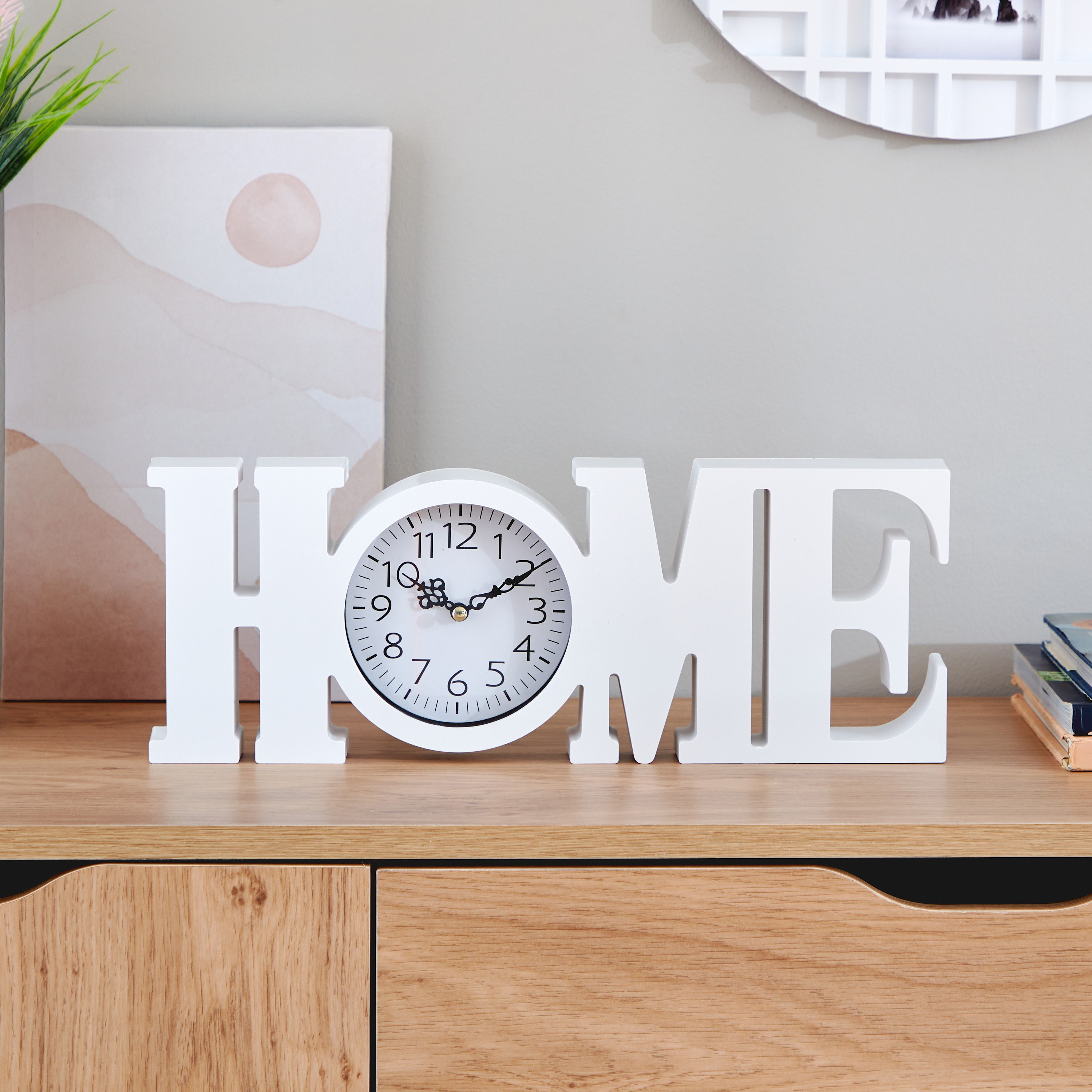 ساعة طاولة بتصميم كلمة هوم من هارفي - 38x4x14 سم-hbxdiningroom-decorandaccessories-clocks-image-1