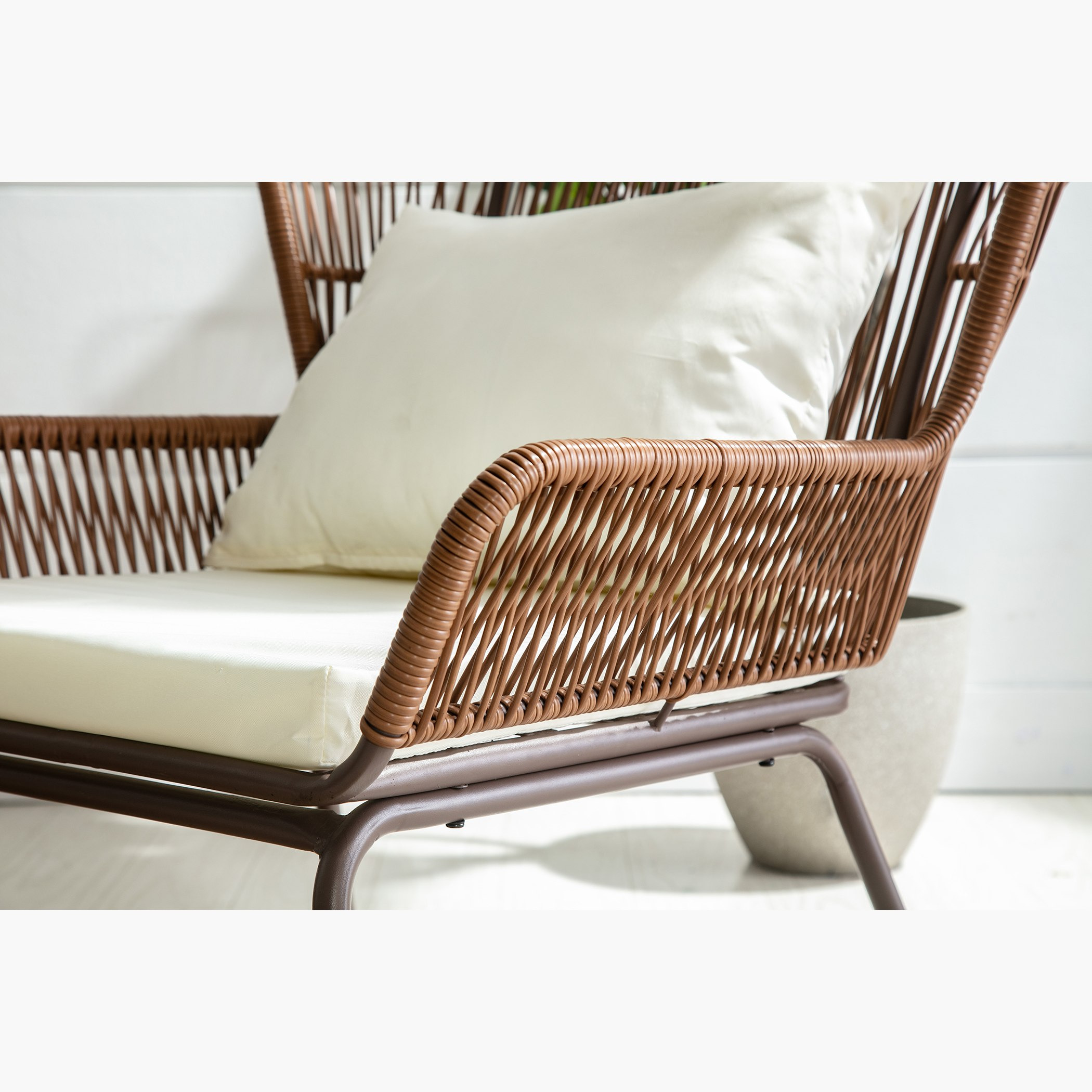 طقم طاولة وكراسي مقعدين مع وسائد للجلسات الخرجية من كاتينا-hbxfurniture-outdoor-diningsets-image-4