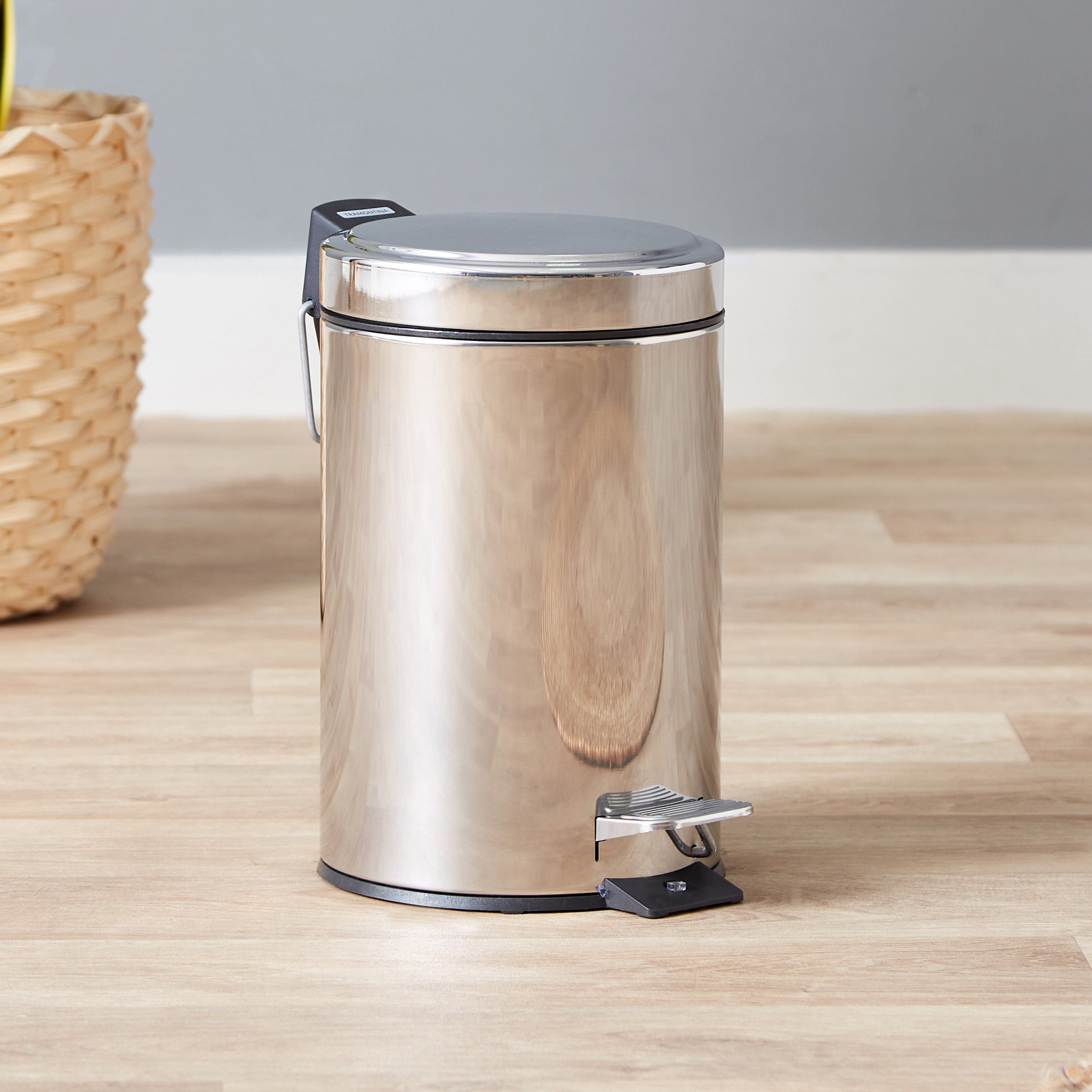 سلة نفايات ستانليس ستيل بدواسة من ترامونتينا - 3 لتر-hbxhomeware-hbxbathroom-image-1