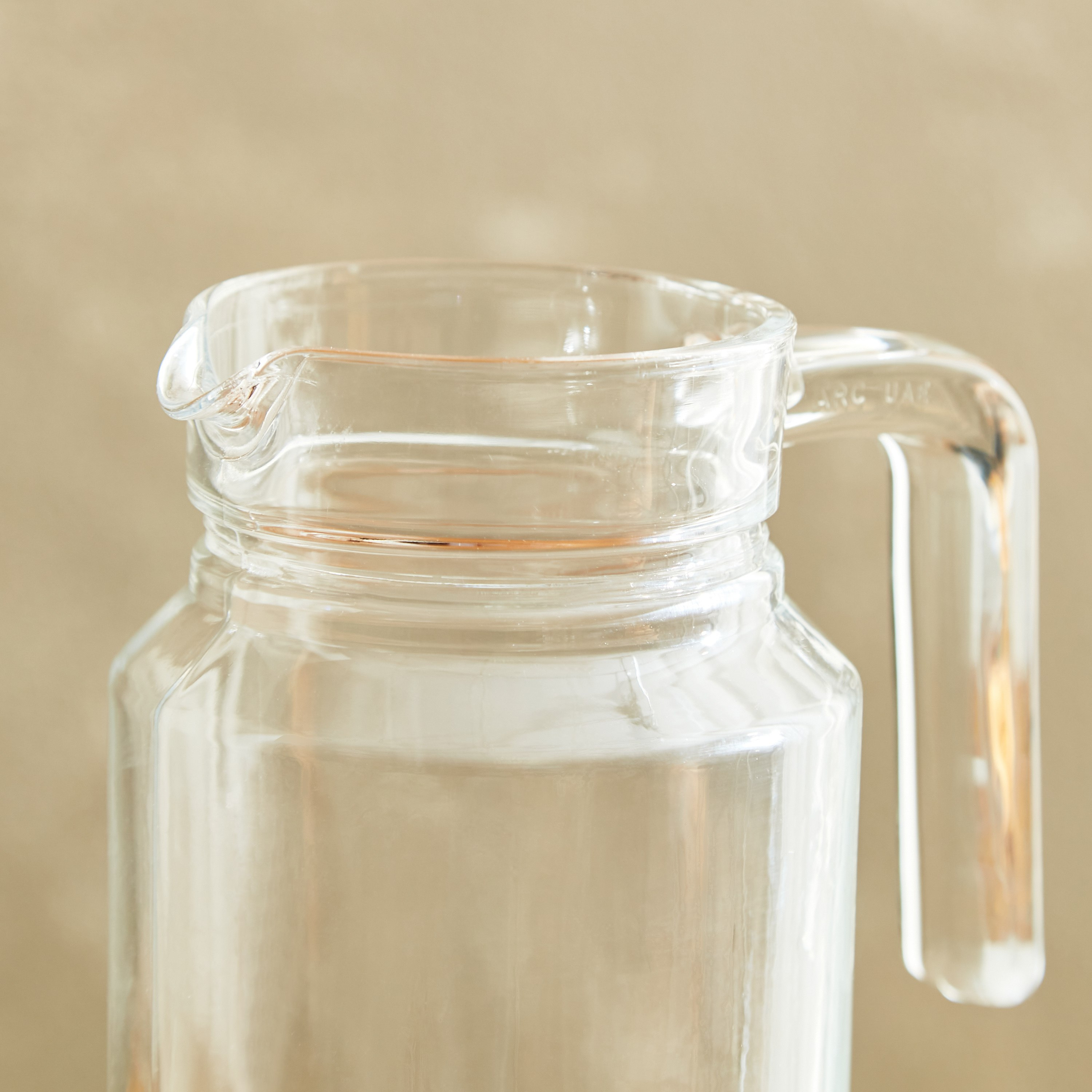إبريق ثلاجة بغطاء من لومينارك - 1.3 لتر-hbxhomeware-diningandtabletop-jugs-image-3