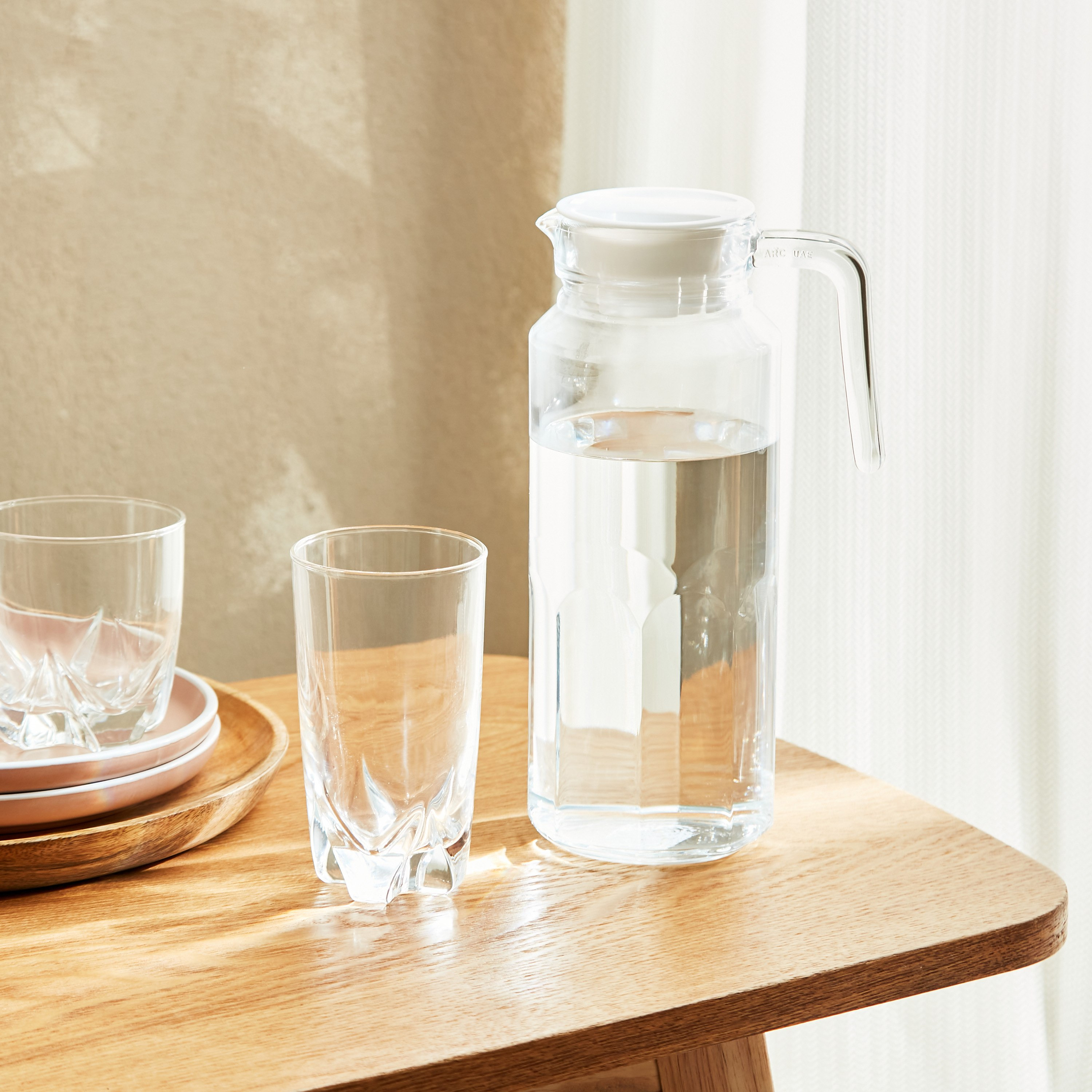 إبريق ثلاجة بغطاء من لومينارك - 1.3 لتر-hbxhomeware-diningandtabletop-jugs-image-5