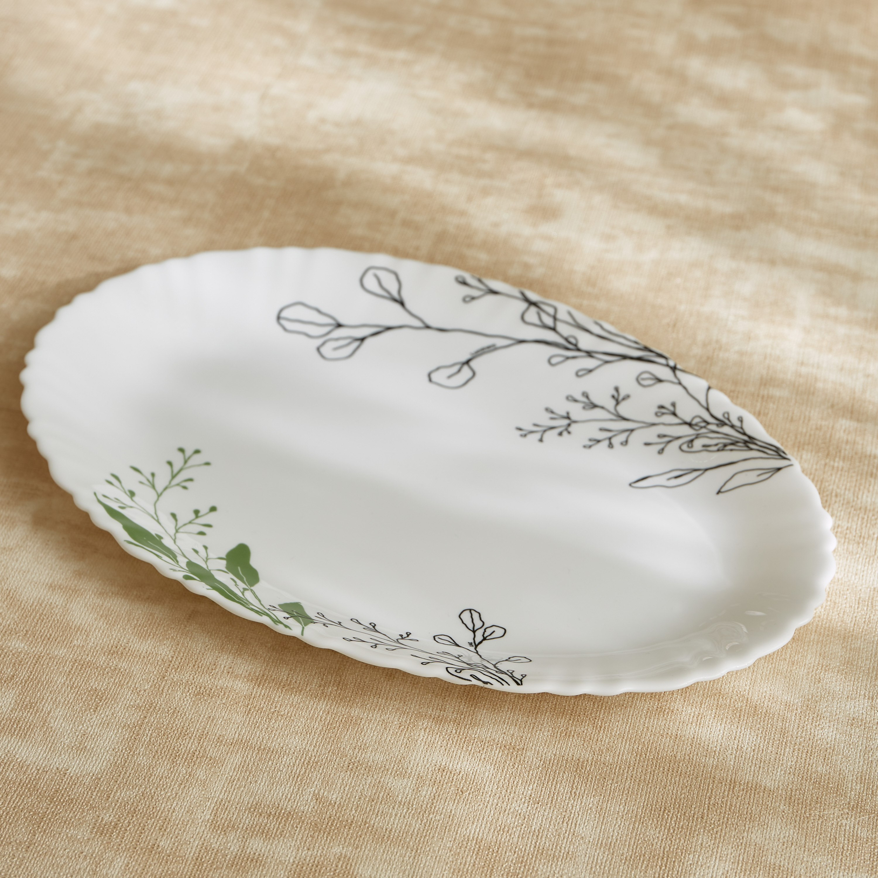صحن بيضاوي أوبال وير بيليزا من لومينارك - 33 سم-hbxdecorandfurnishings-tabletop-serveware-image-1